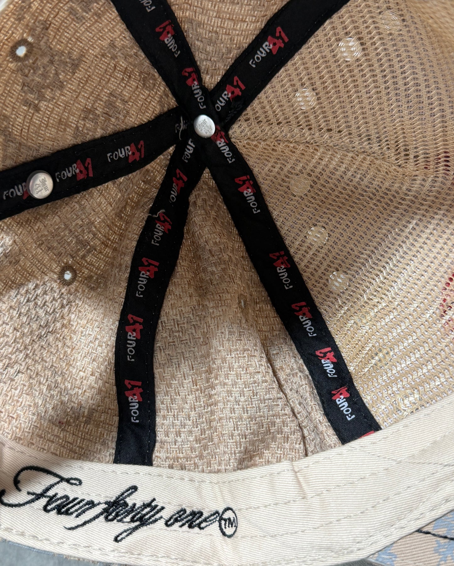 2000s Trucker Cap Red monkey beige