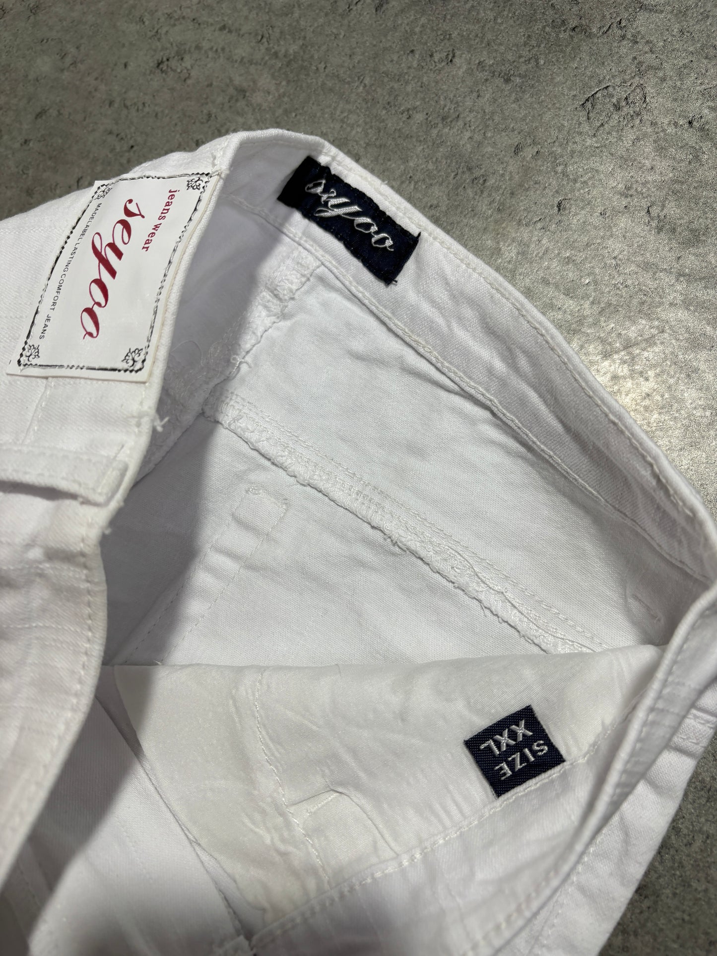 2000s White Crowns Silver Jeans