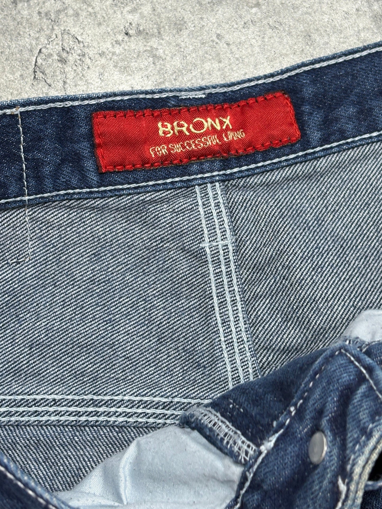 2000s Bronx baggy jeans