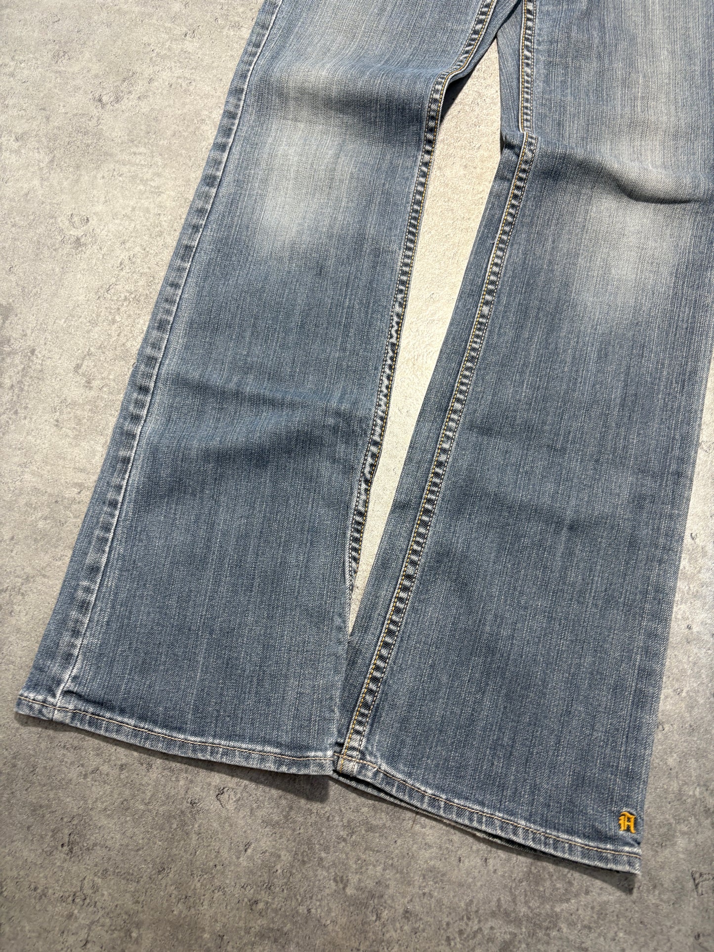 2000s y2k flared jeans bootcut