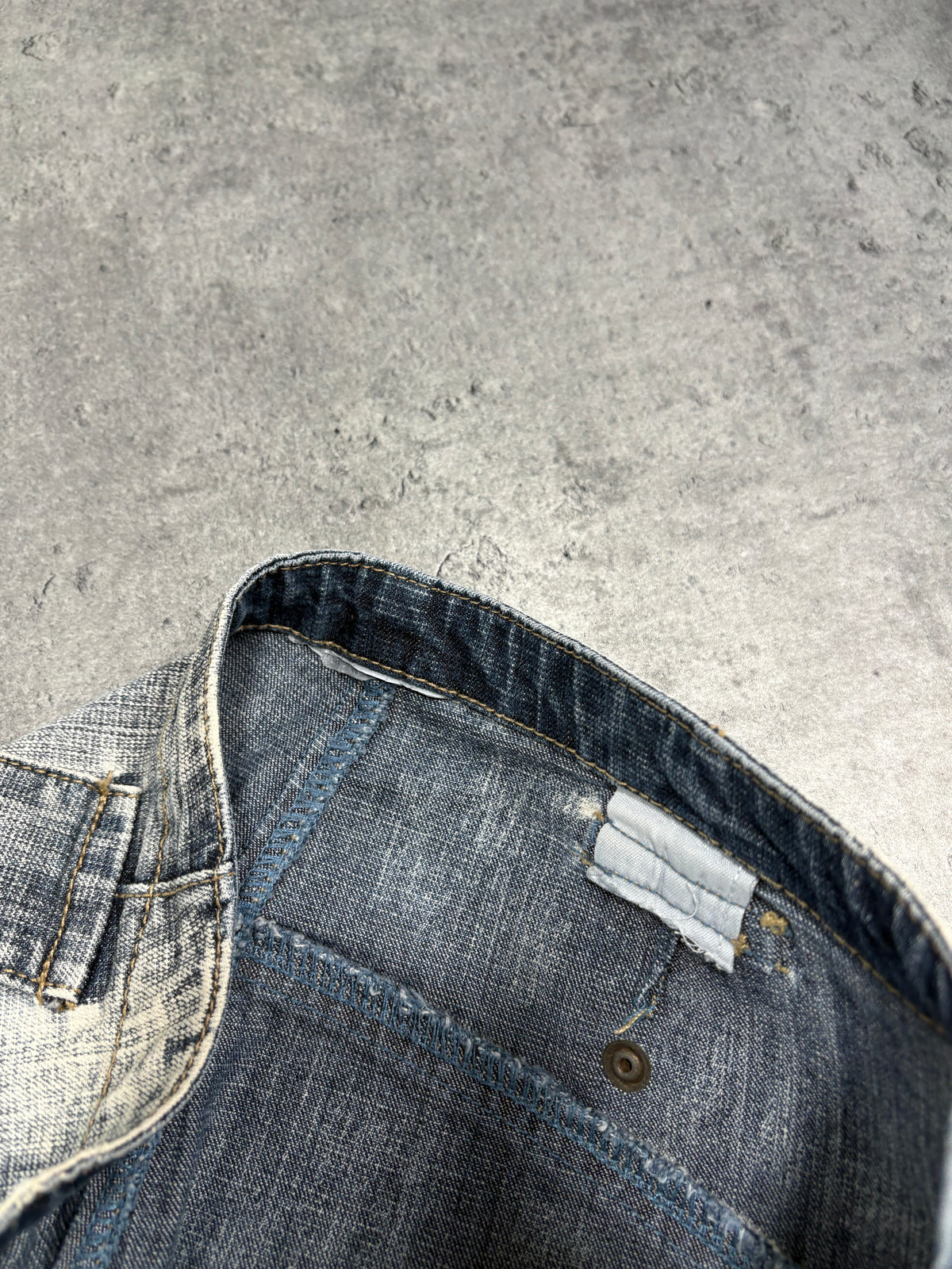 2000s Y2K Washed Jeans
