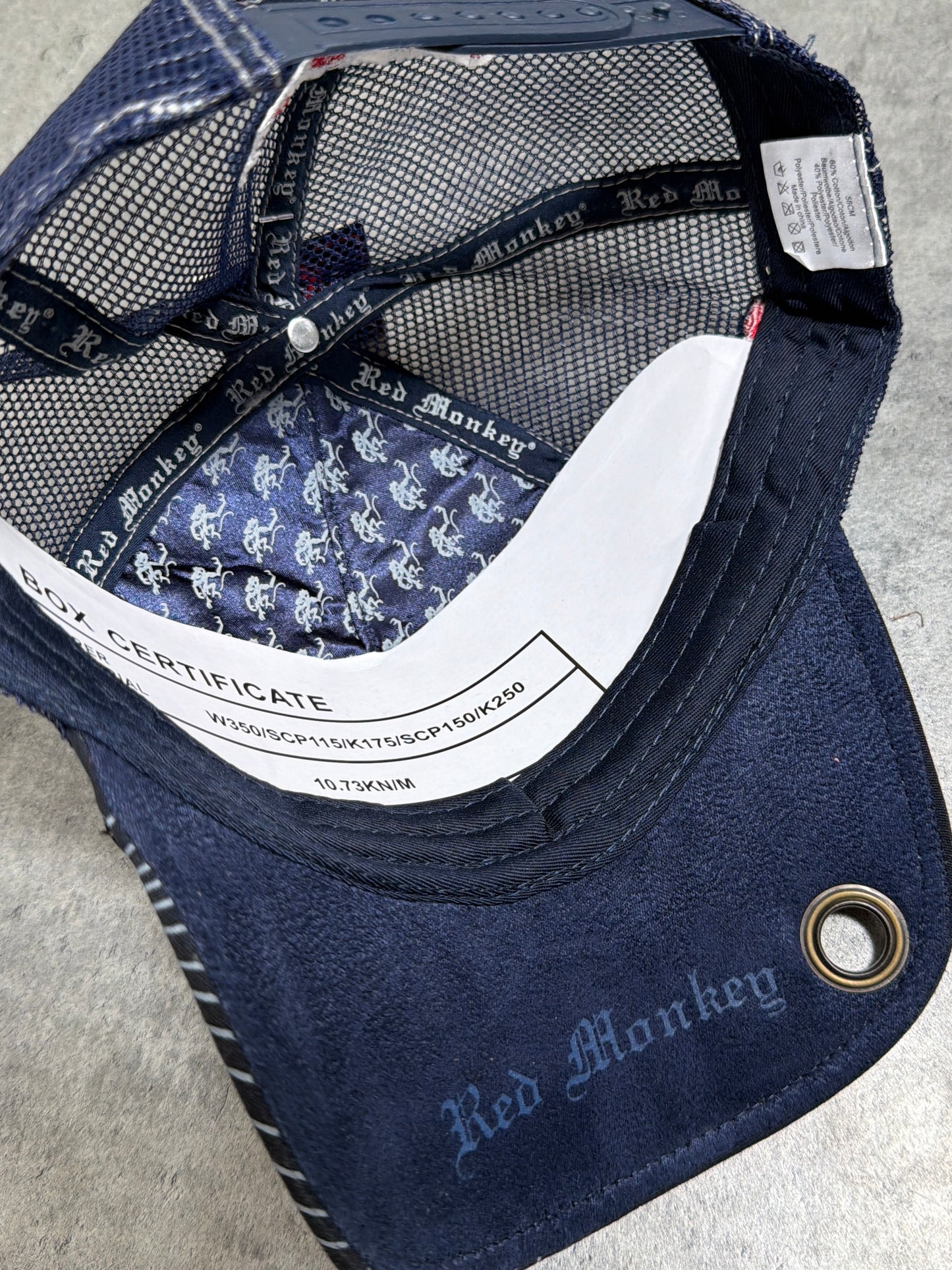 2000s Trucker Cap Red monkey navy
