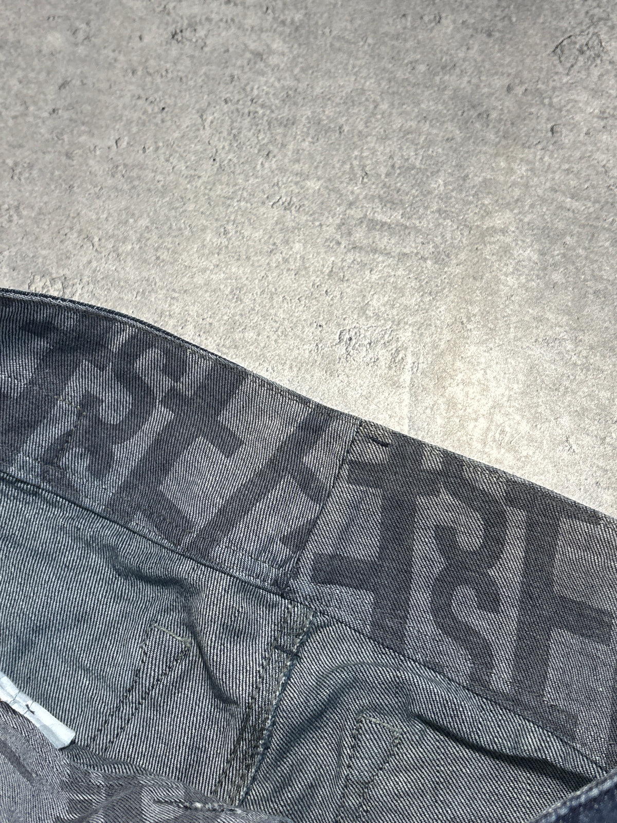 2000s *RARE* Diesel low rise jeans sexy Y2K