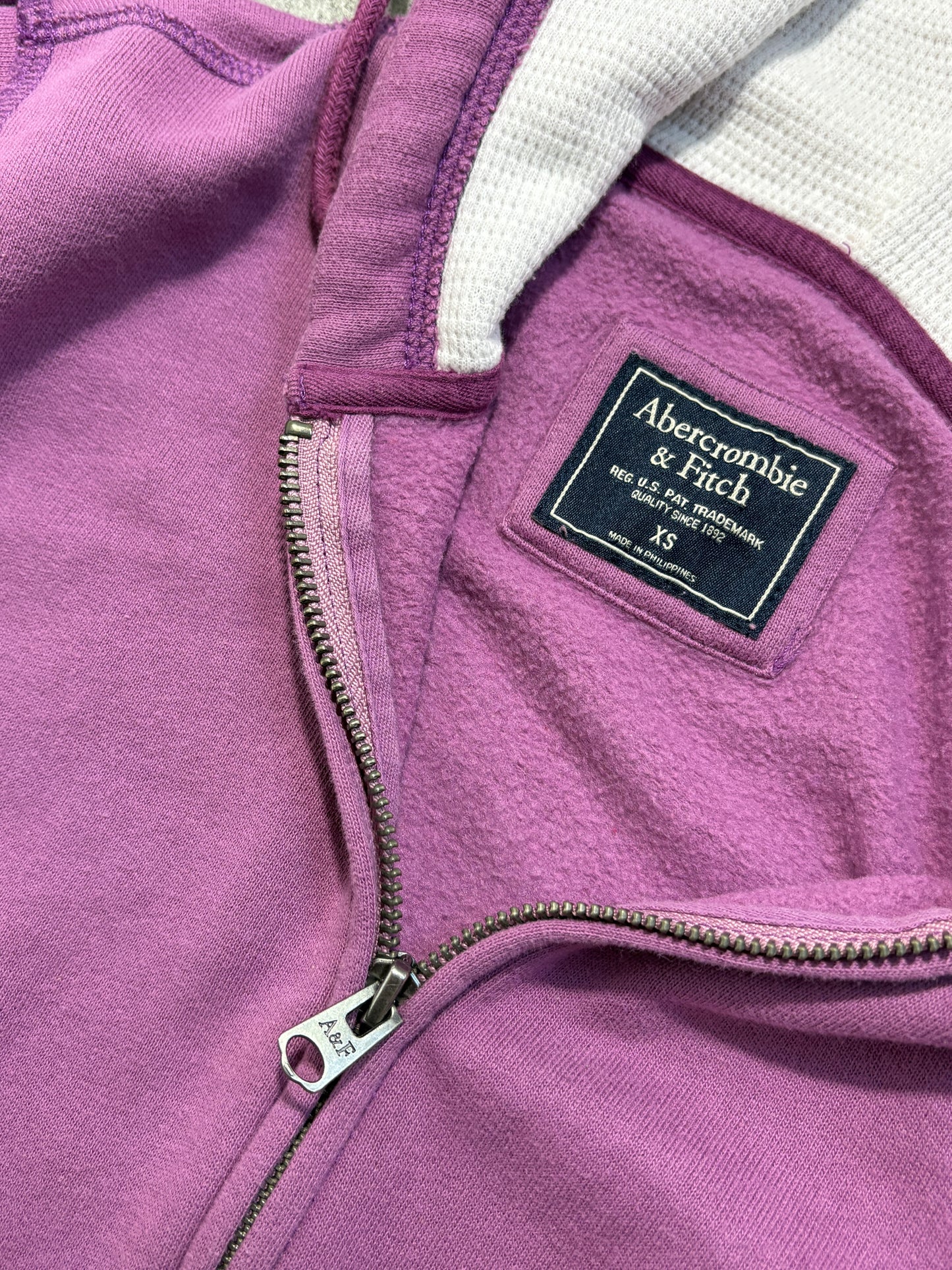 2000s Abercrombie & Fitch pink zip up hoodie