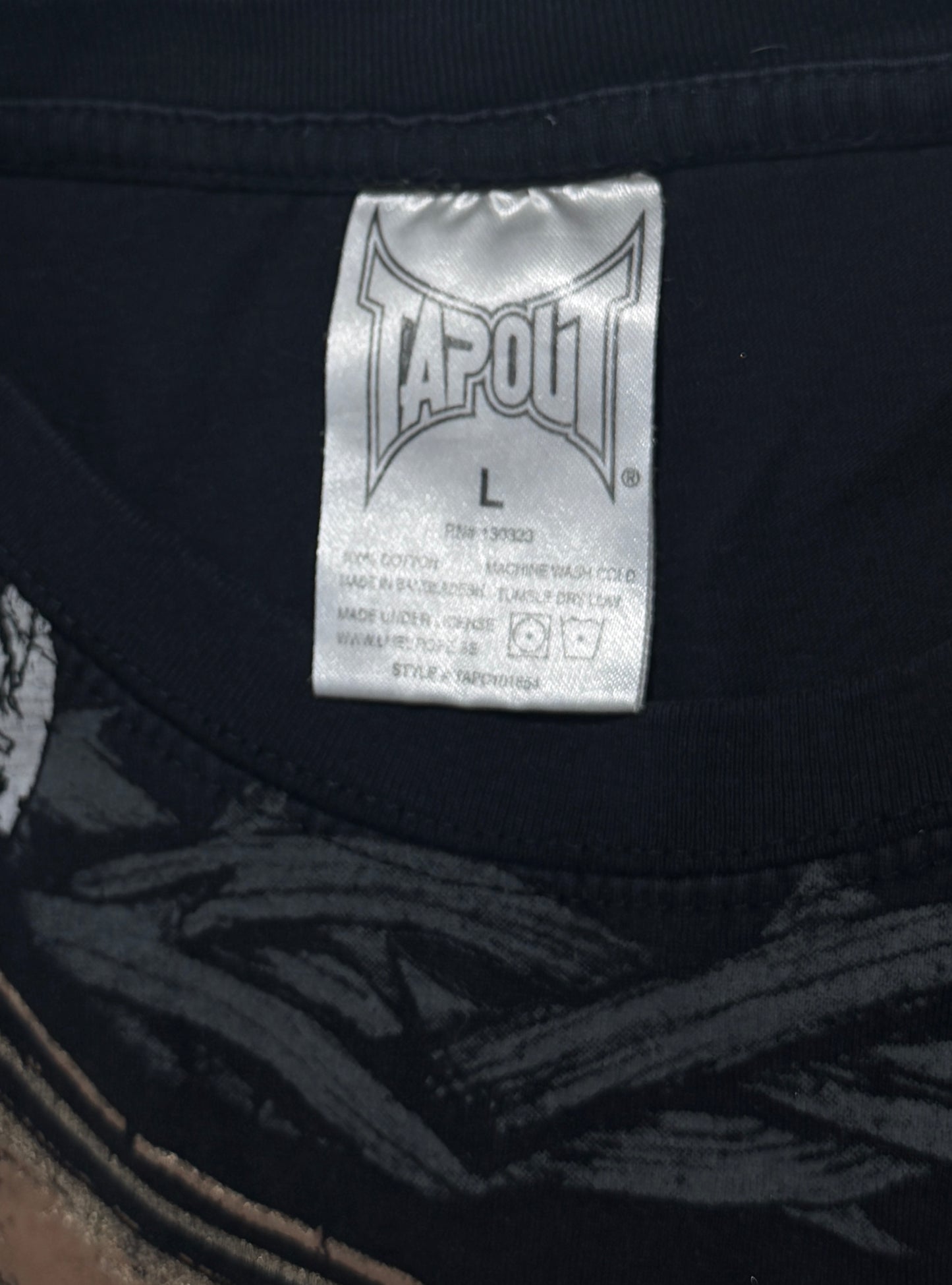 2000s Tapout *rare* t-shirt