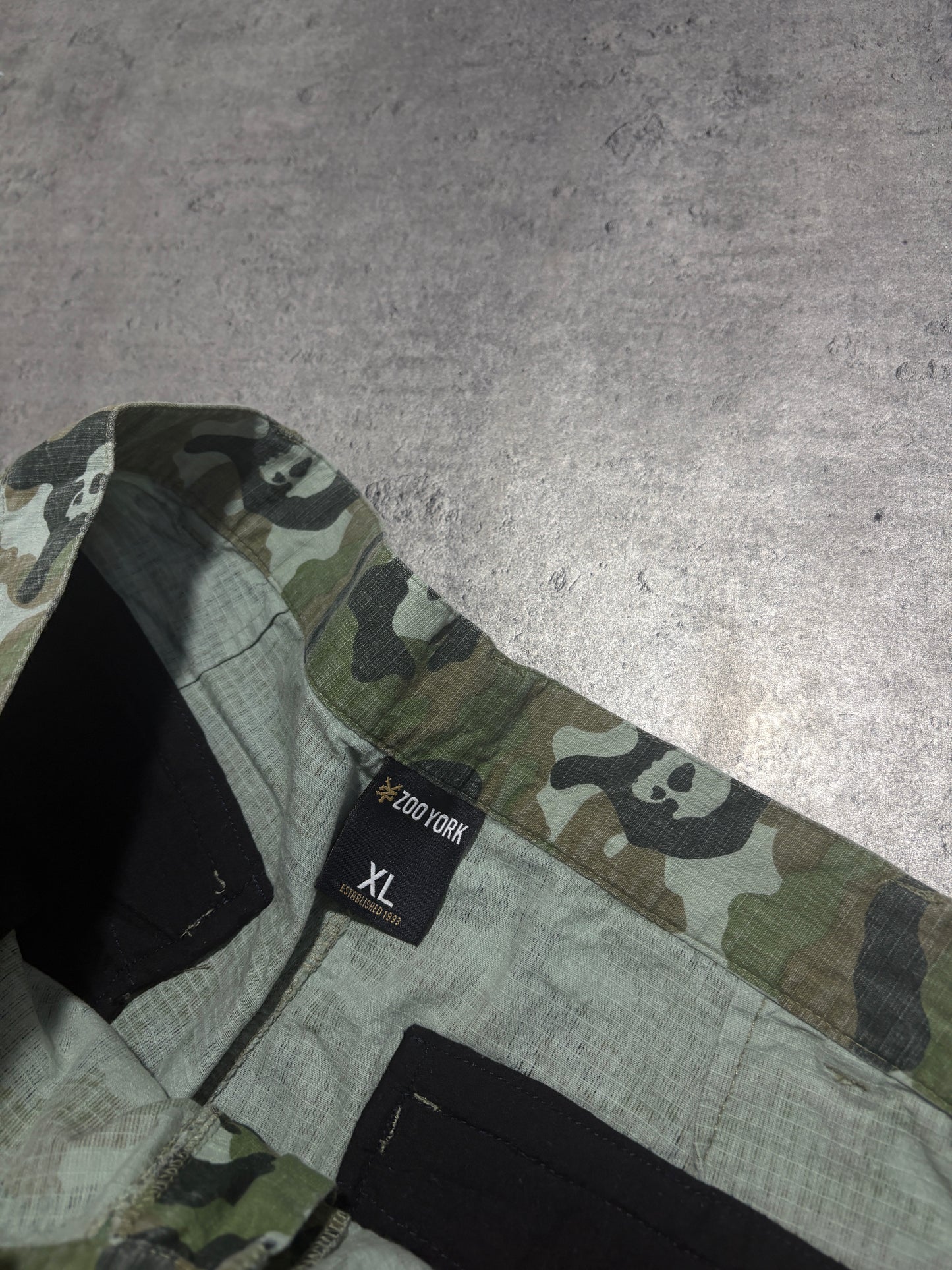 2000s ZooYork Skulls Camo Pants