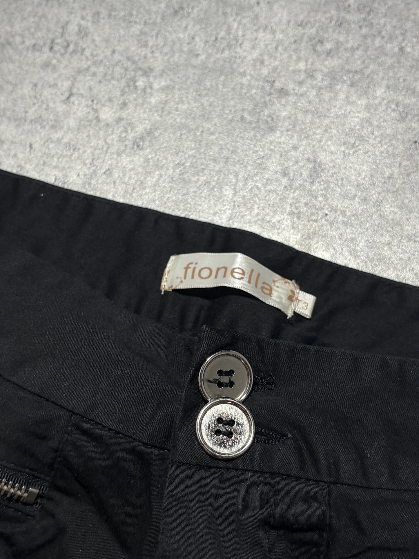 2000s Black Zipped Shorts