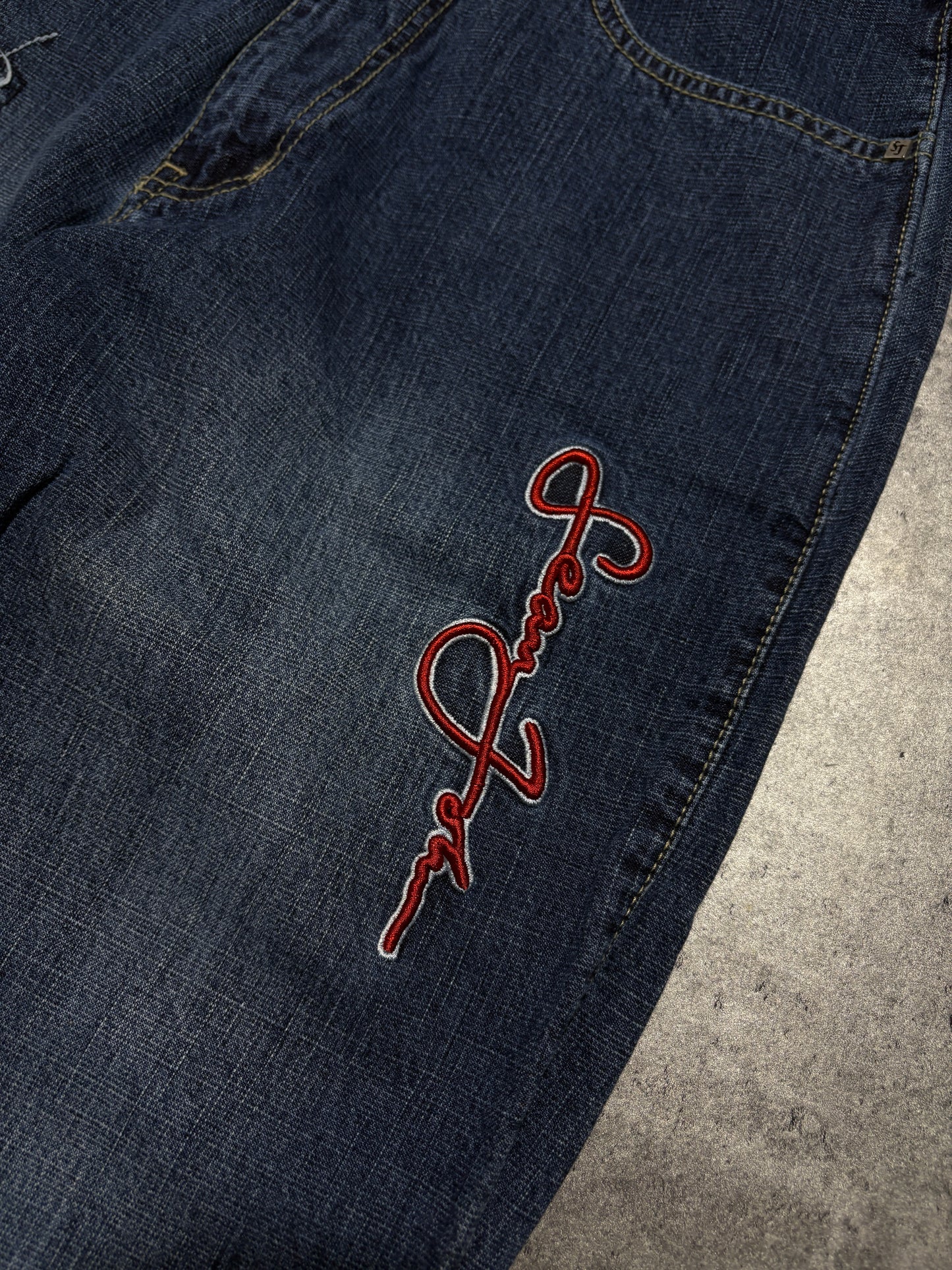 2000s Sean John distressed baggy Jeans