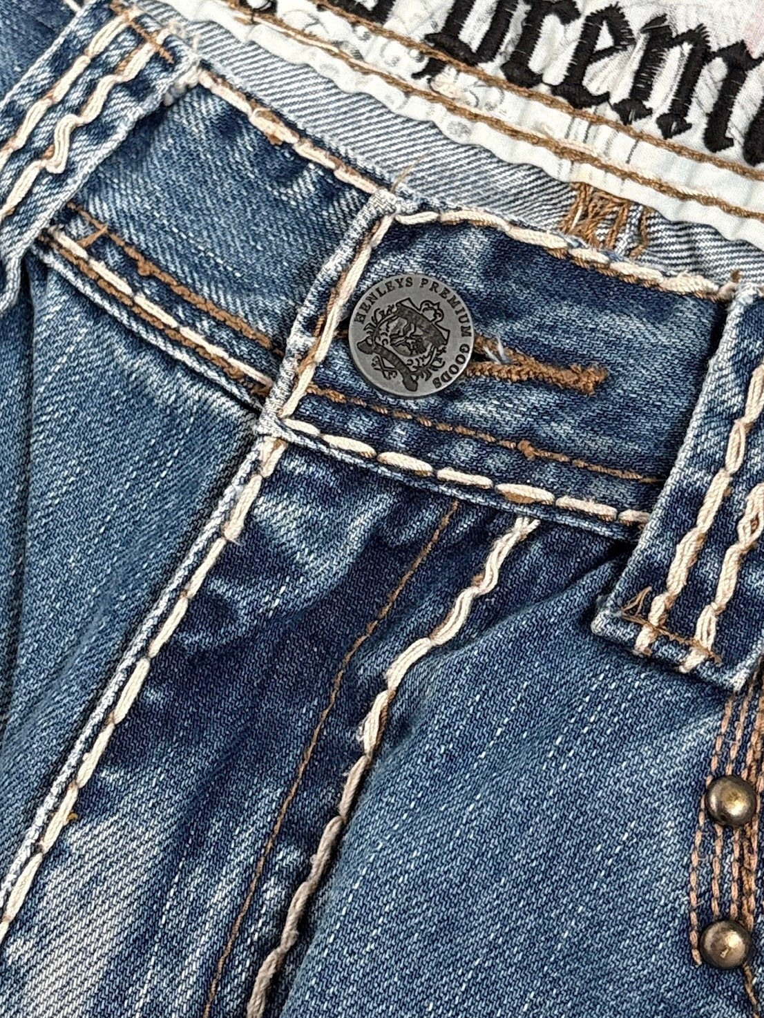2000s Henleys Jeans