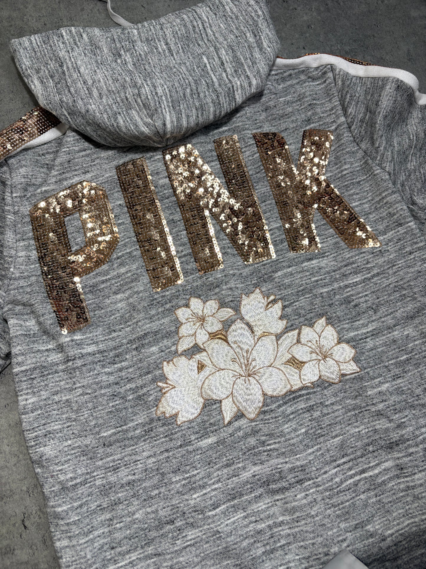 2000s Pink by Victoria Secret Y2K Zip Up Hoodie