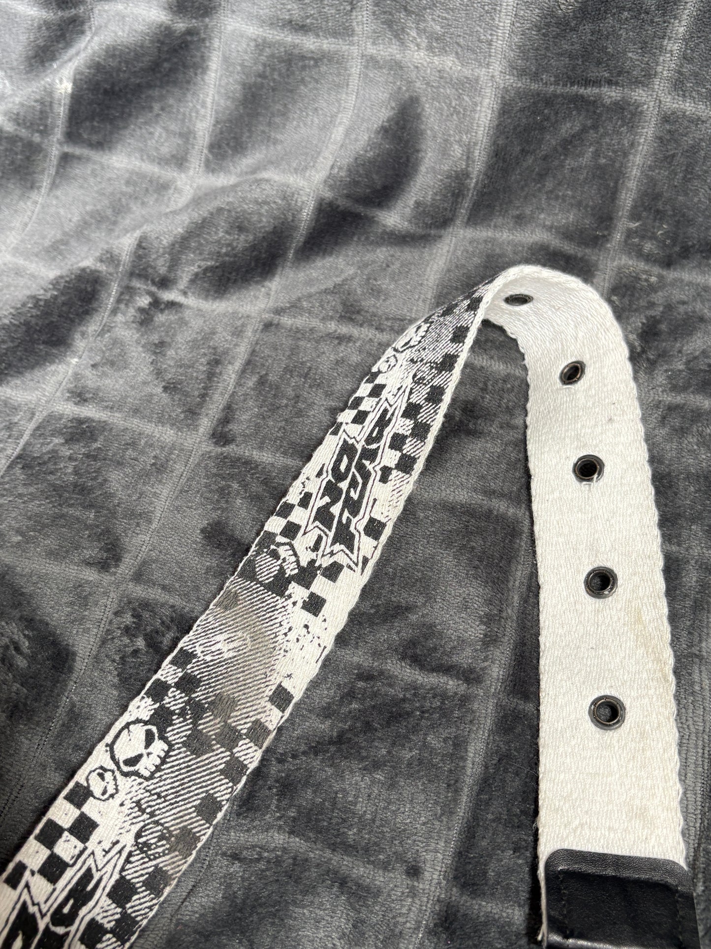No Fear Belt Y2K Pasek white