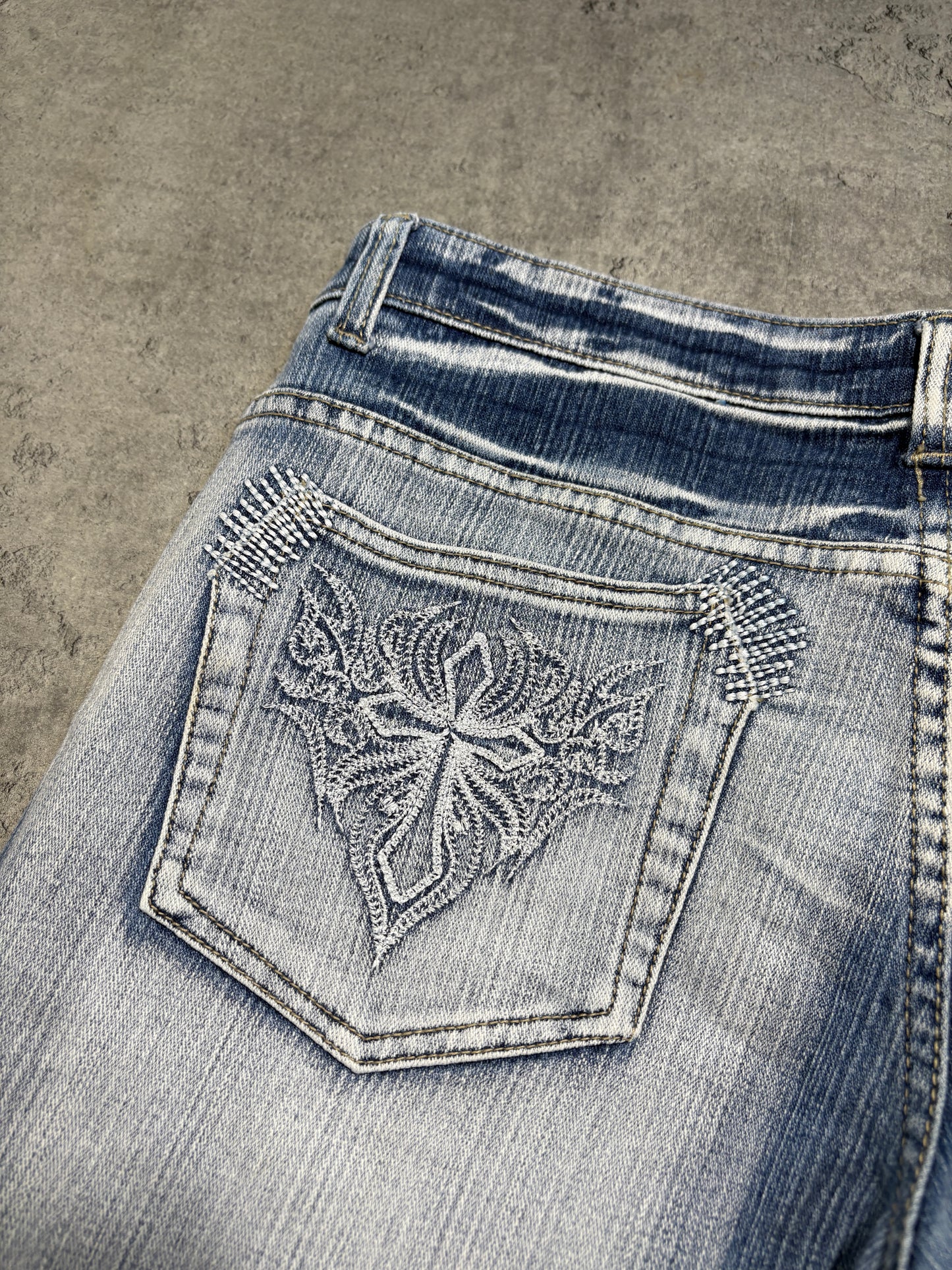 2000s Miss O&Y cross denim shorts