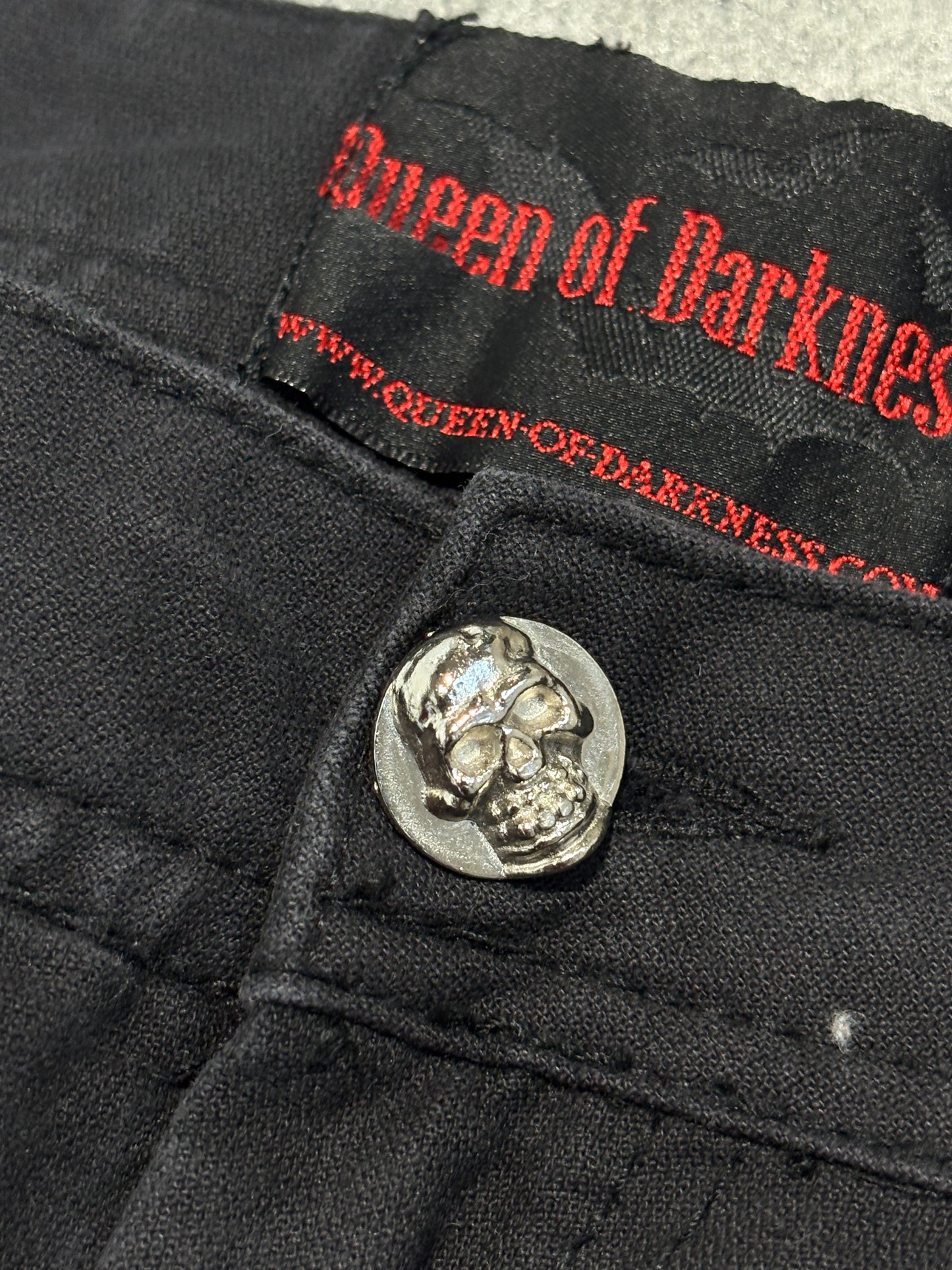 2000s Queen of Darkness Alternative avantgarde bondage jeans