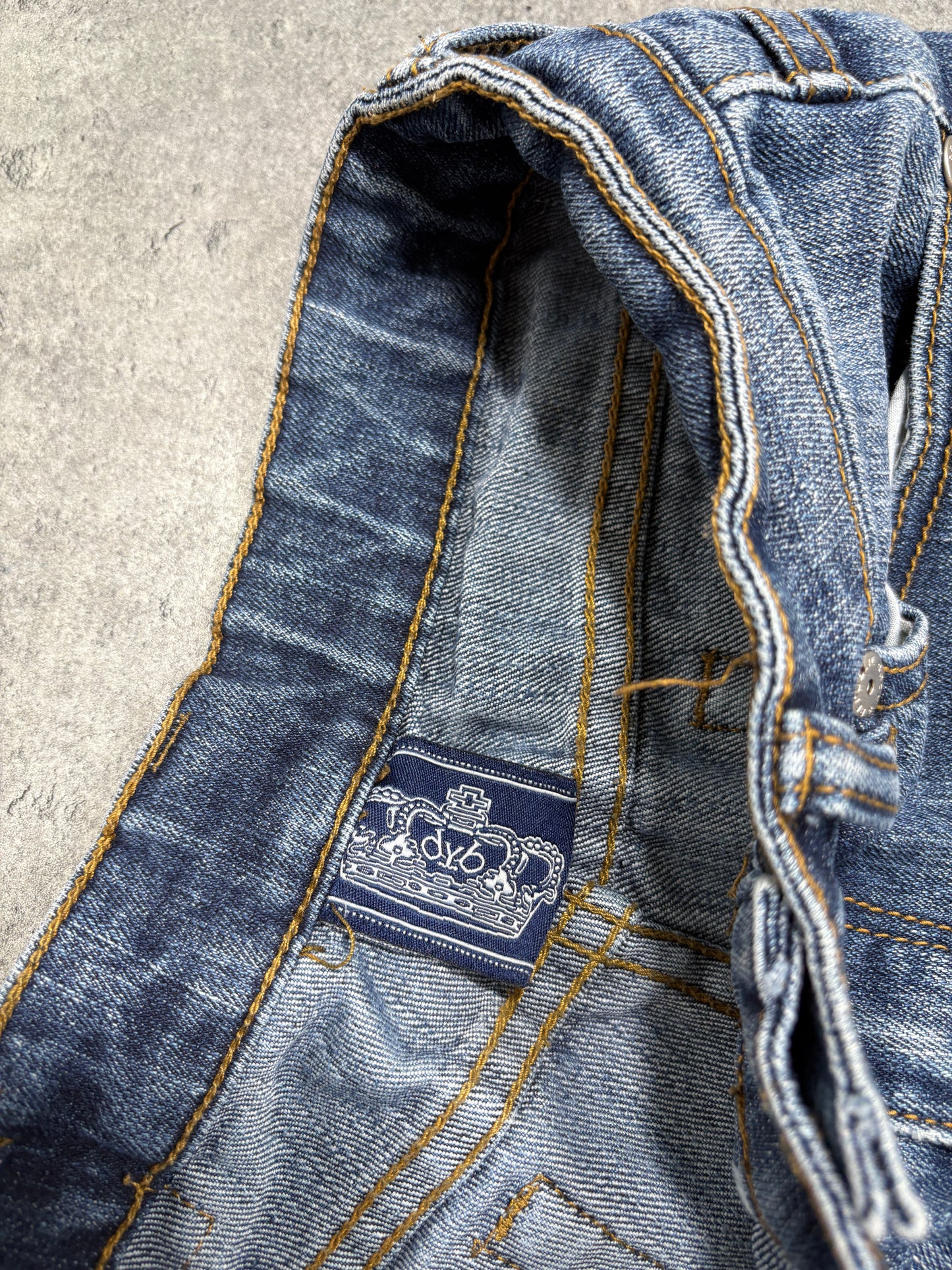 2000s Victoria Beckham by Rock Republic denim shorts