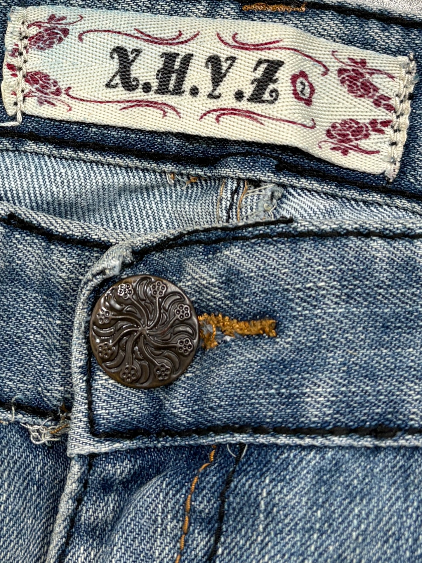 2000s Skull straight washed jeans
