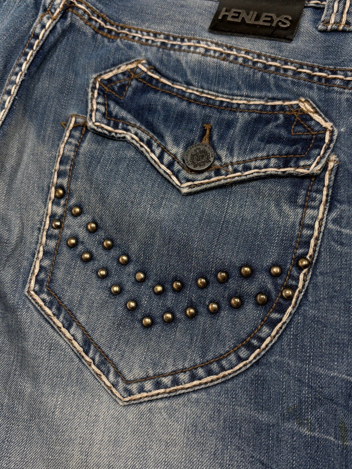 2000s Henleys Jeans