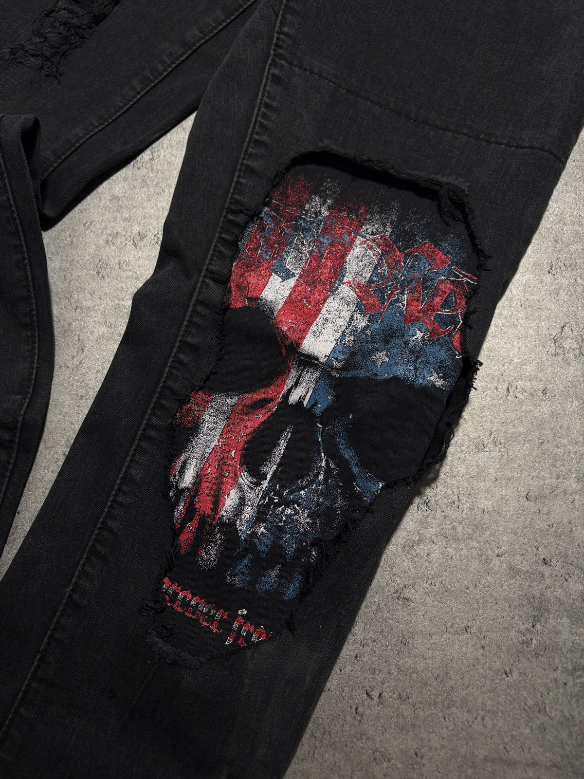 2000s Rock Rebel USA Skull jeans y2k goth