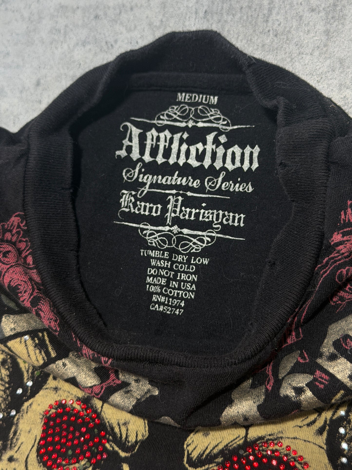 2000s Affliction skulls t-shirt