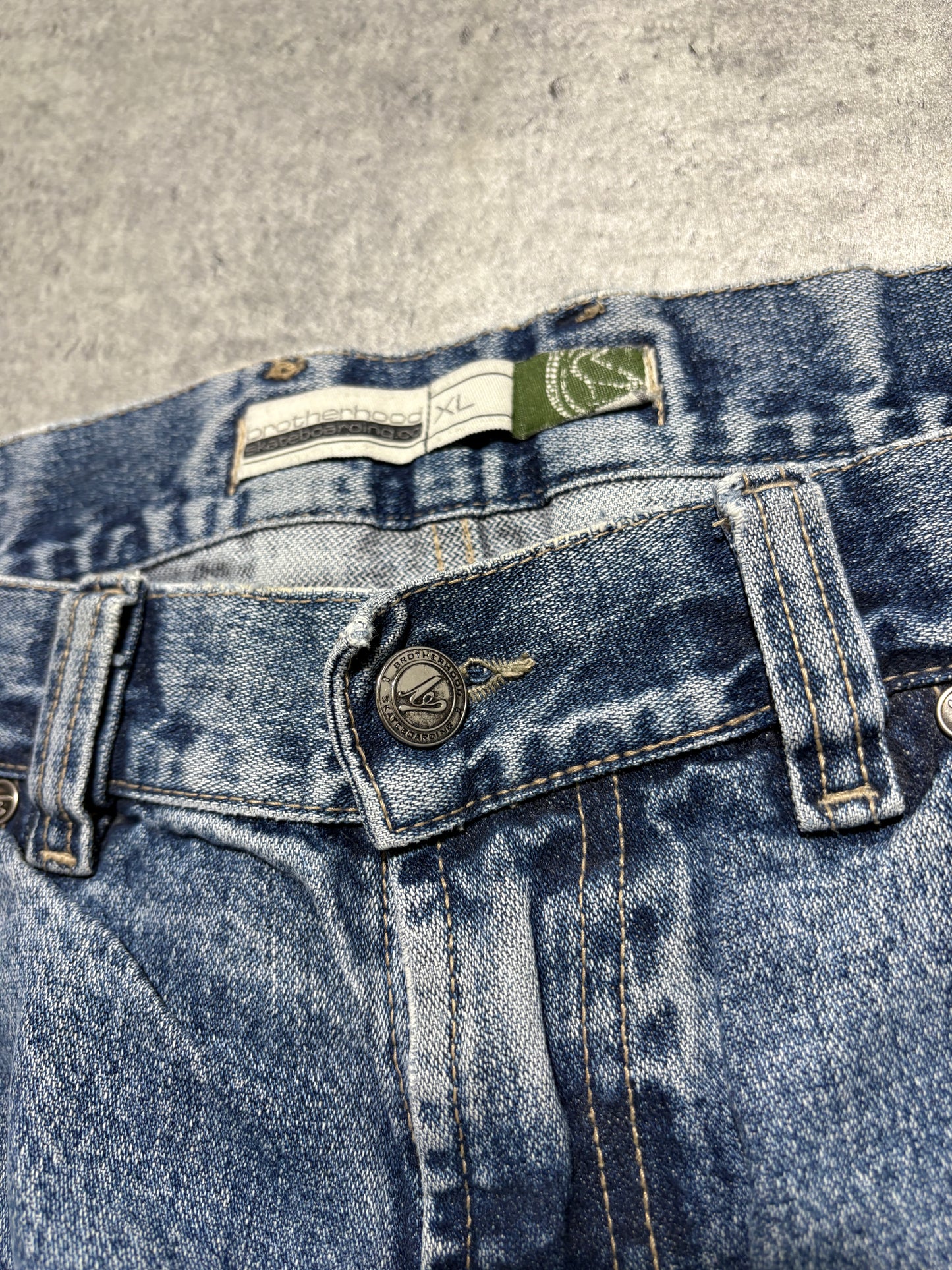 2000s brotherhood skateboarding Jorts