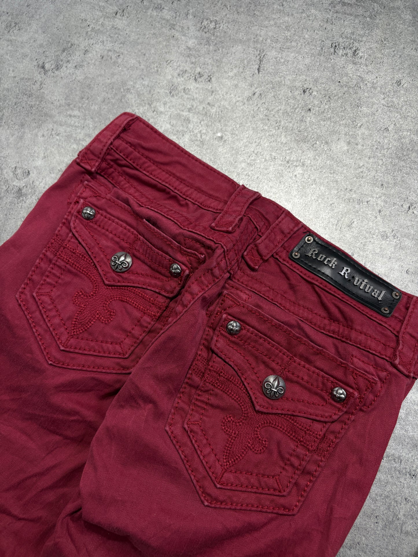 2000s Rock Revivial straight jeans