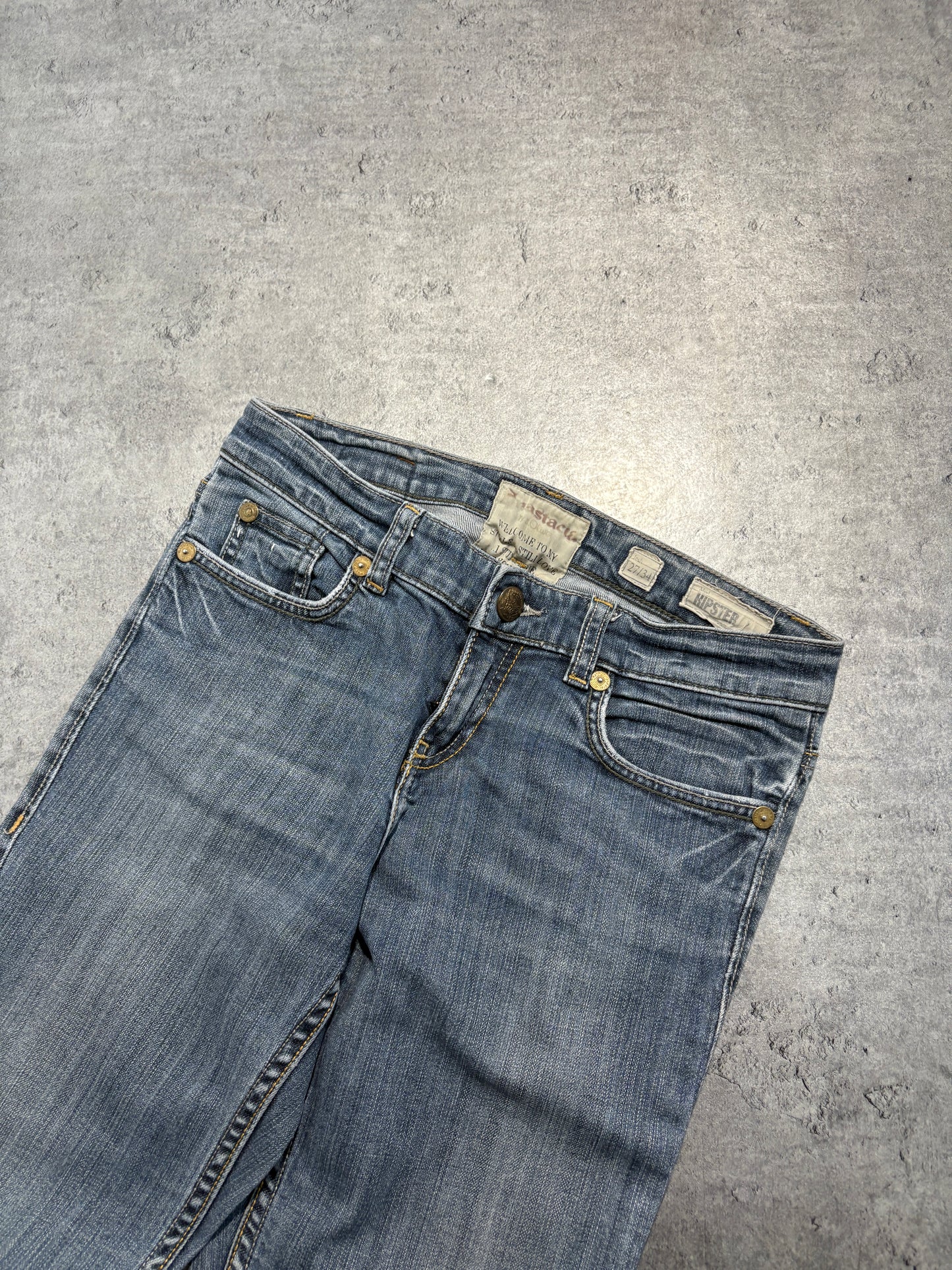 2000s y2k flared jeans bootcut