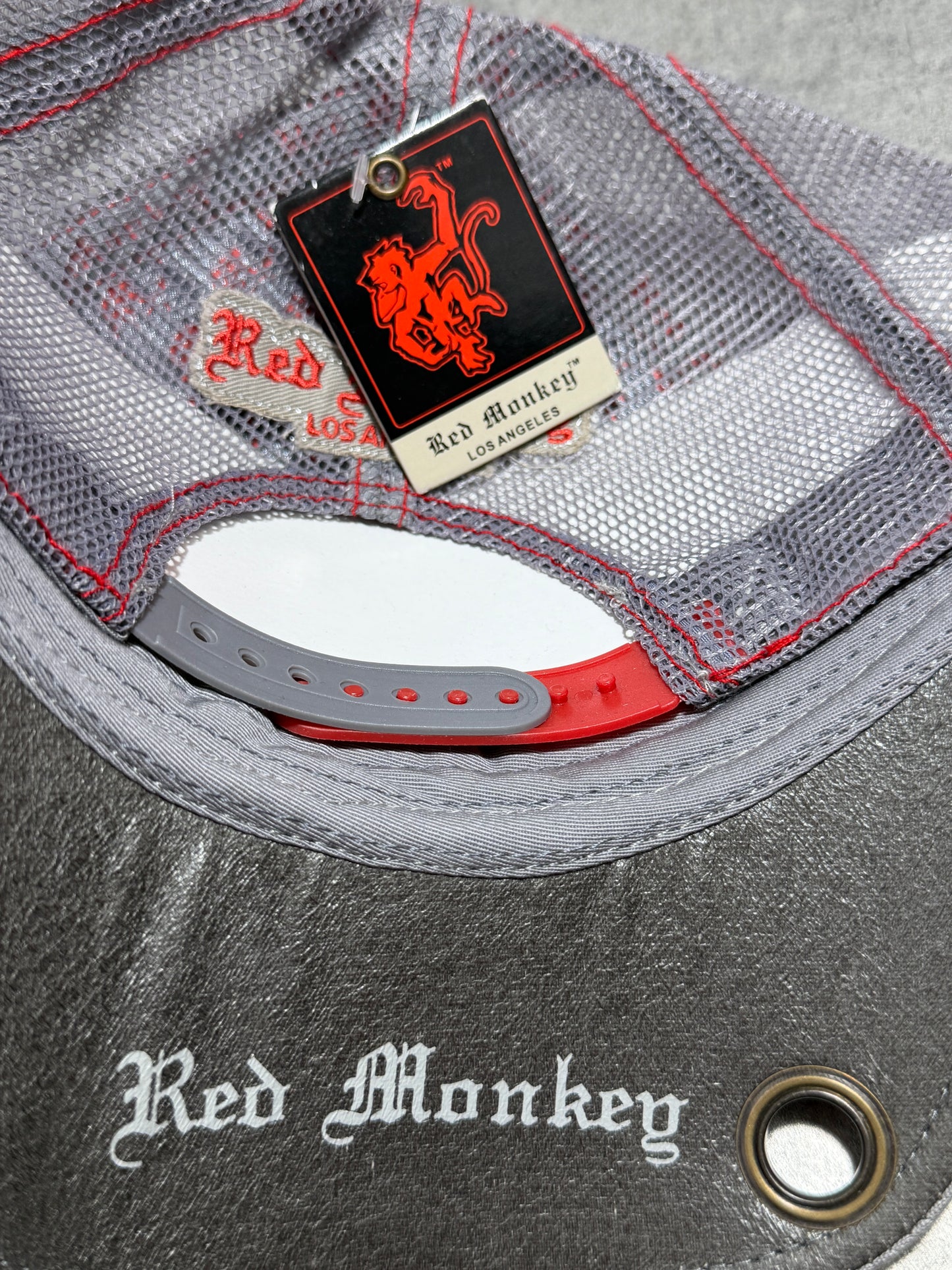 2000s Trucker Cap Red monkey
