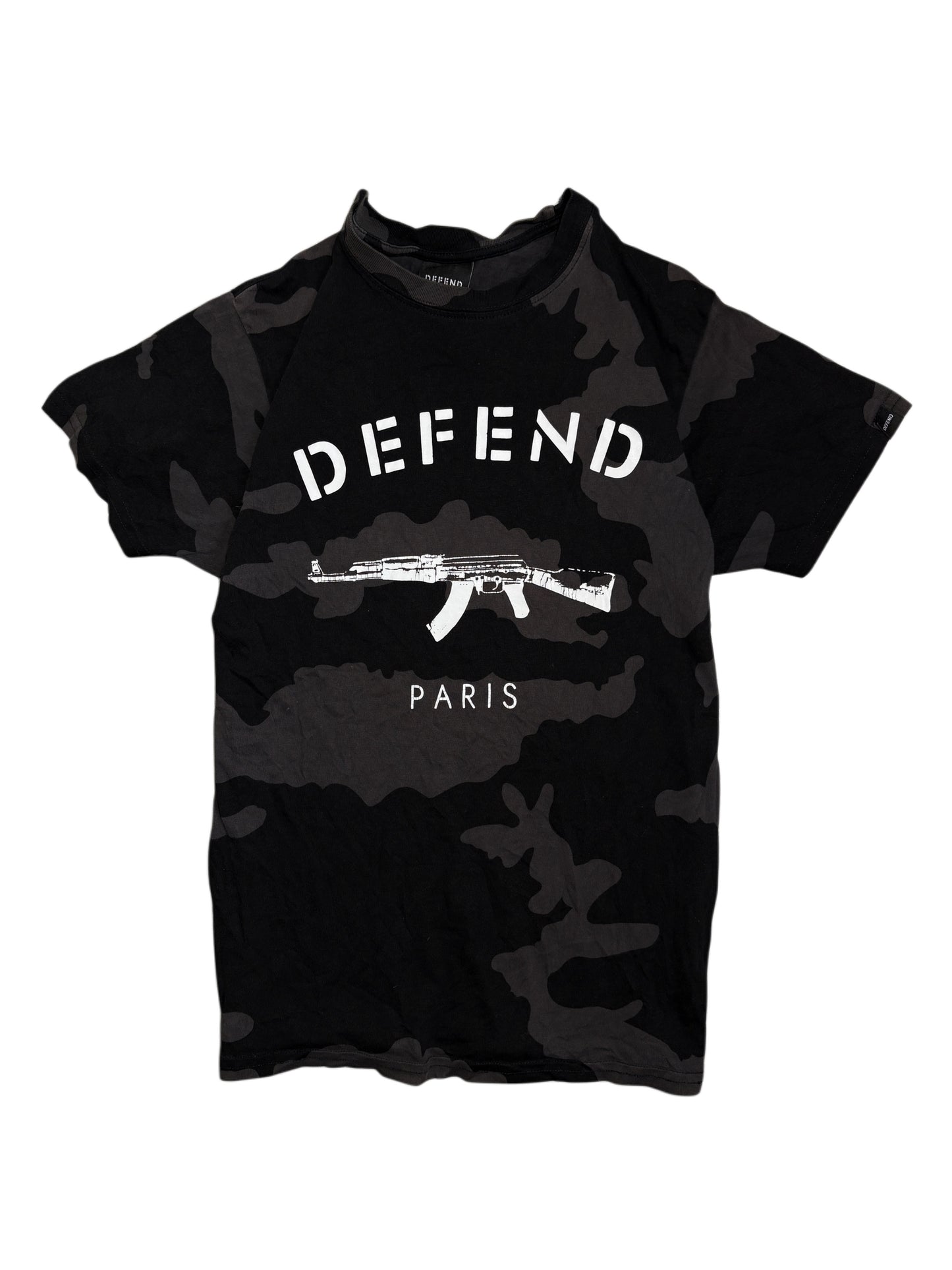 2000s Defend Paris Camo T-shirt