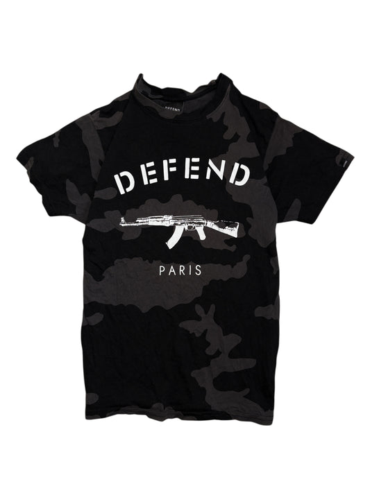 2000s Defend Paris Camo T-shirt