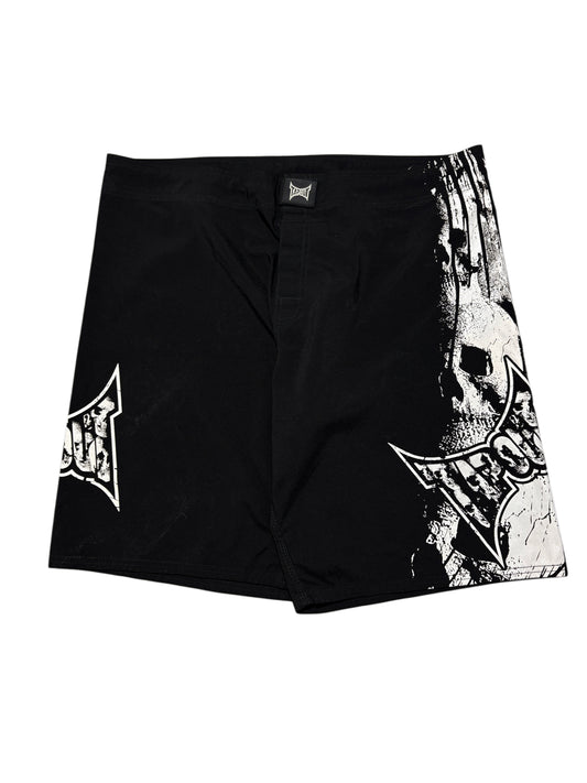2000s Tapout Skull grafitti shorts