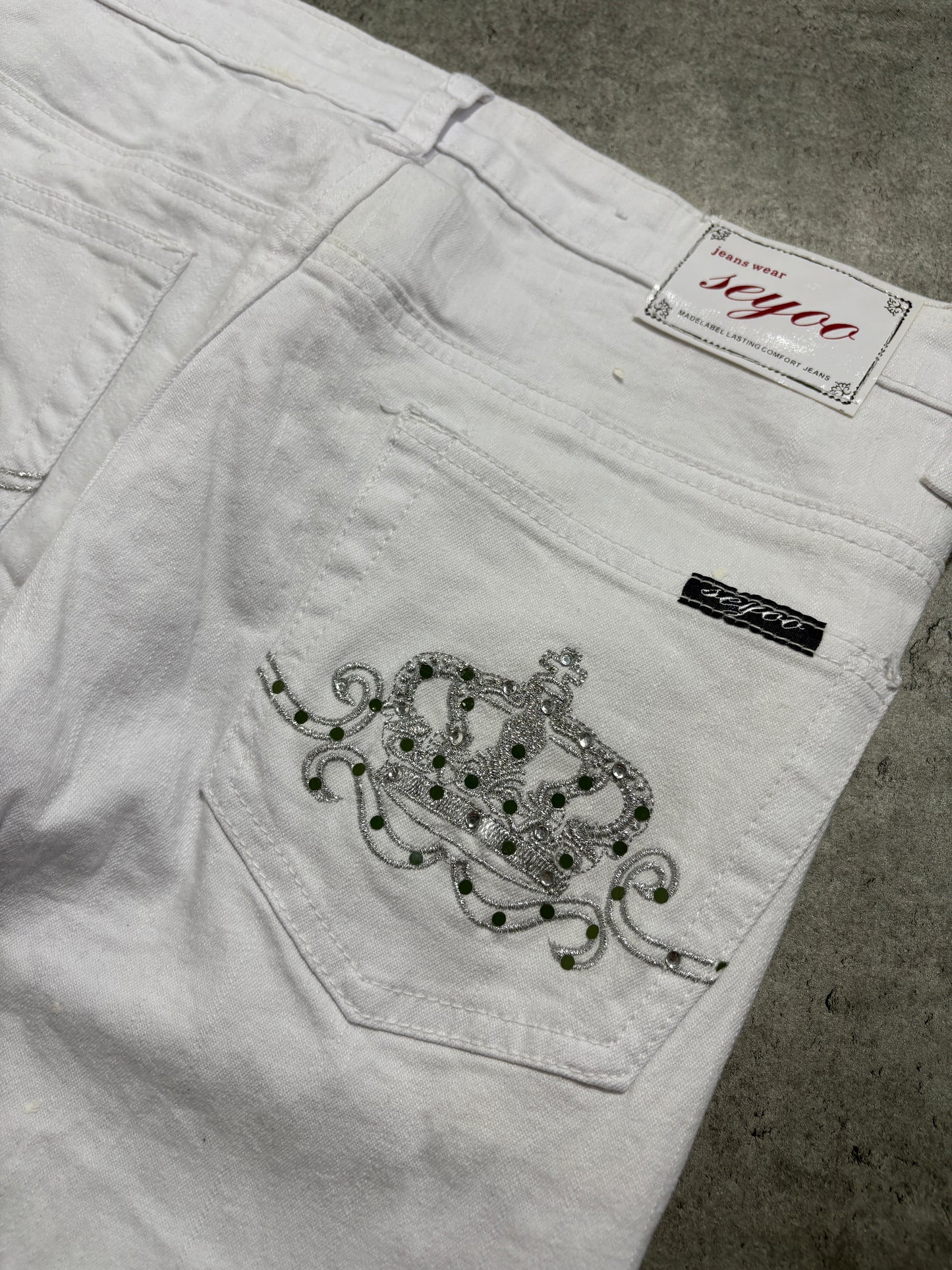 2000s White Crowns Silver Jeans