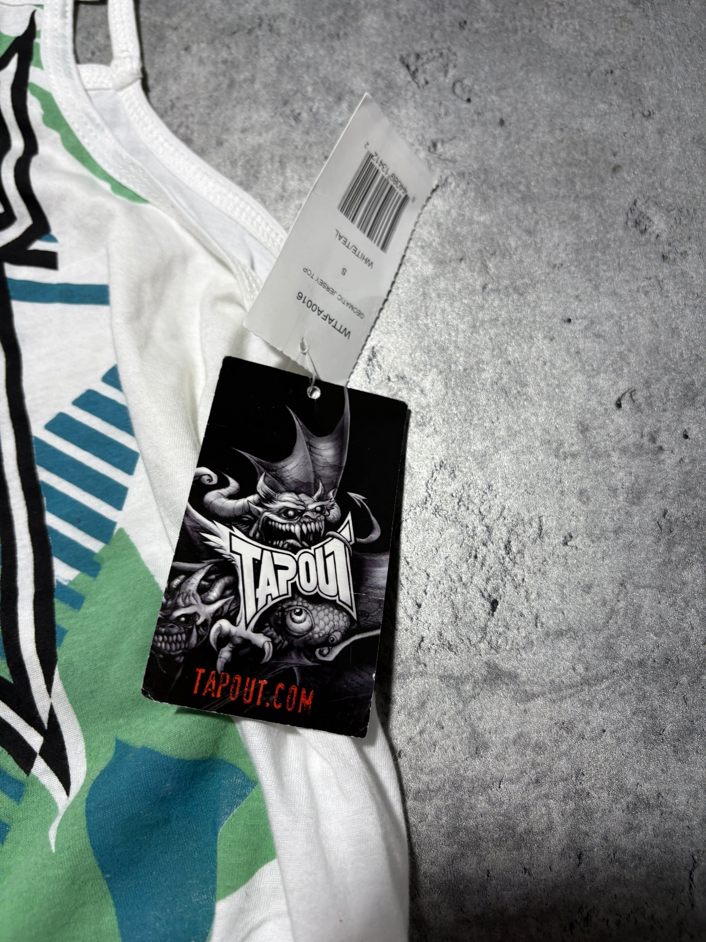 2000s Tapout Crop Top