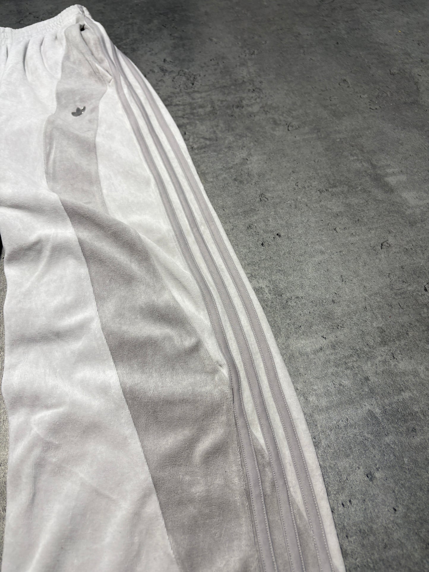2000s Adidas orginals welur sweatpants dresy