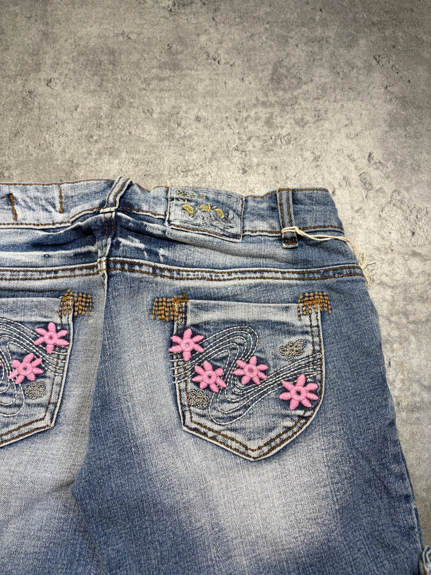 2000s Flowers washed jeans shorts