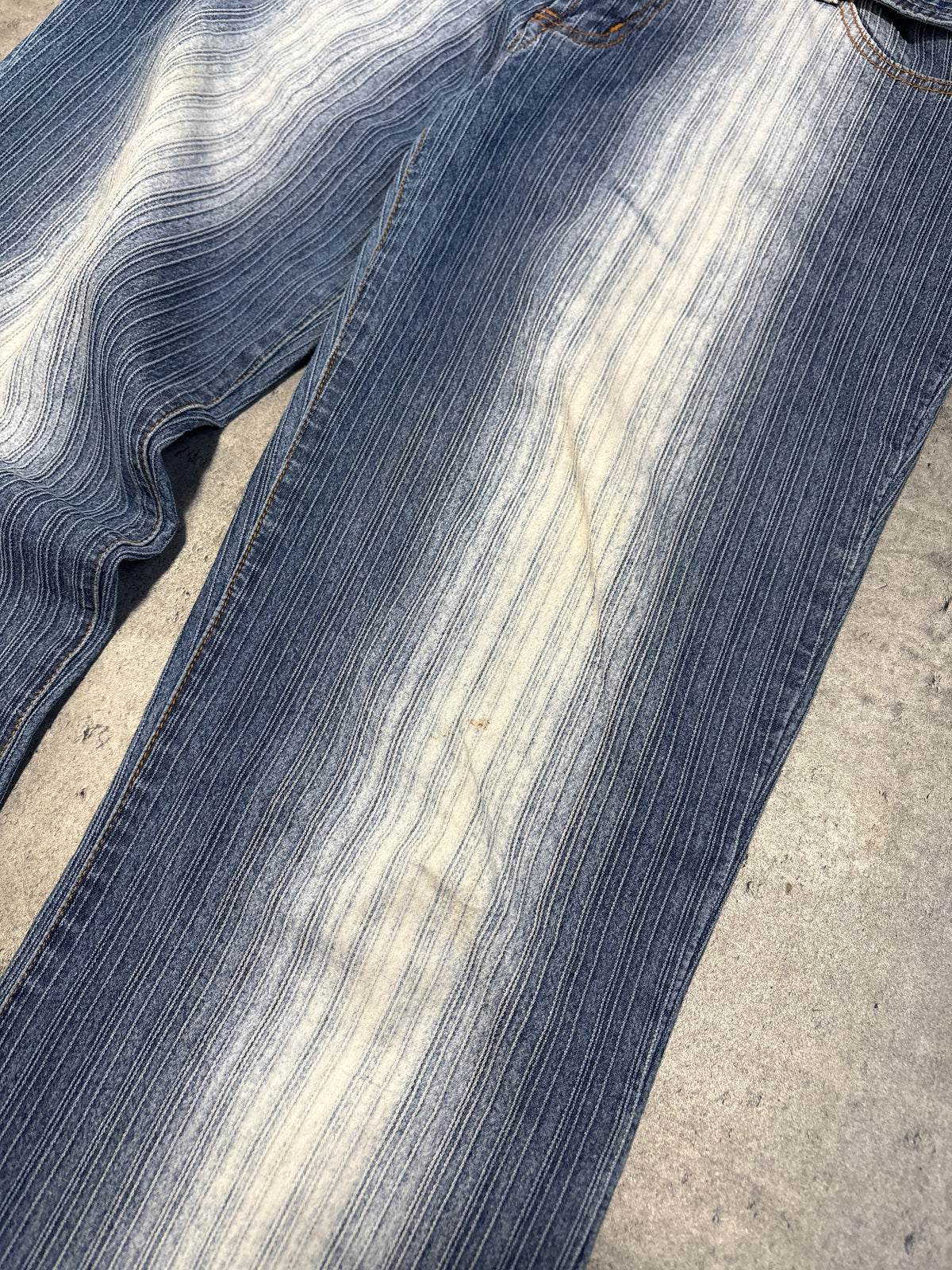 2000s Y2K Belt Flared Jeans bootcut Washed
