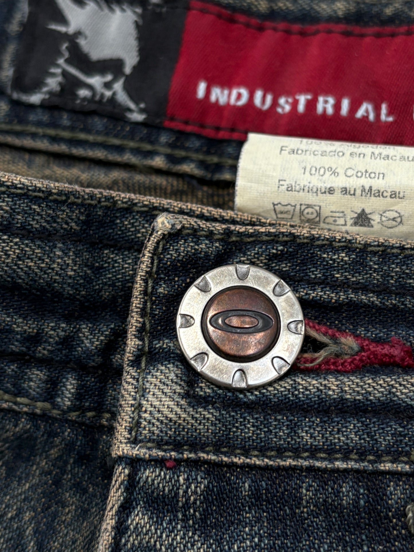 2000s *RARE* OAKLEY SKULL JEANS Y2K