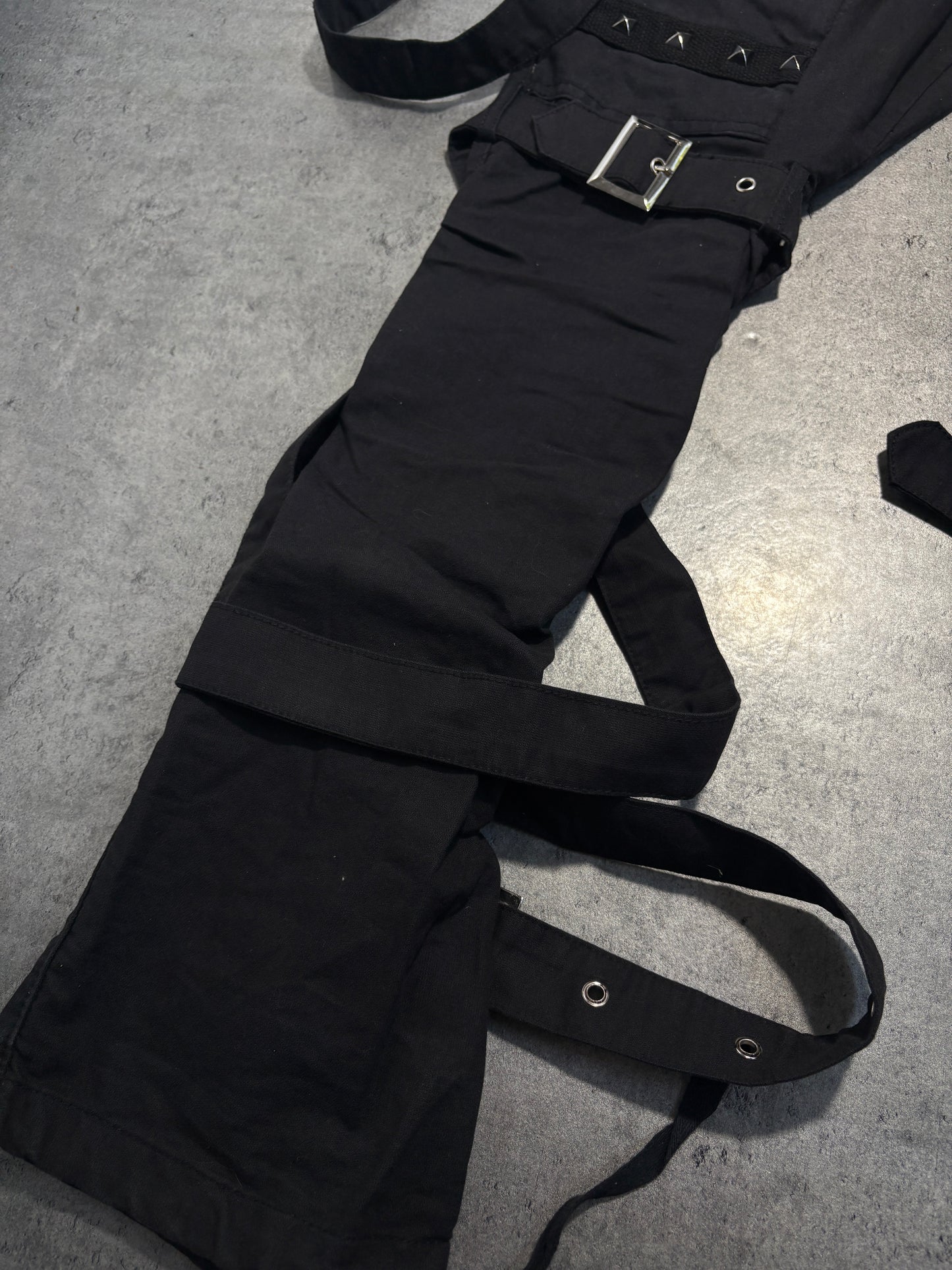 2000s Queen of Darkness Alternative avantgarde bondage jeans