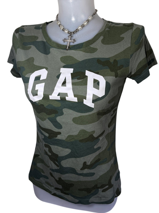 2000s Gap Camo Baby T-shirt