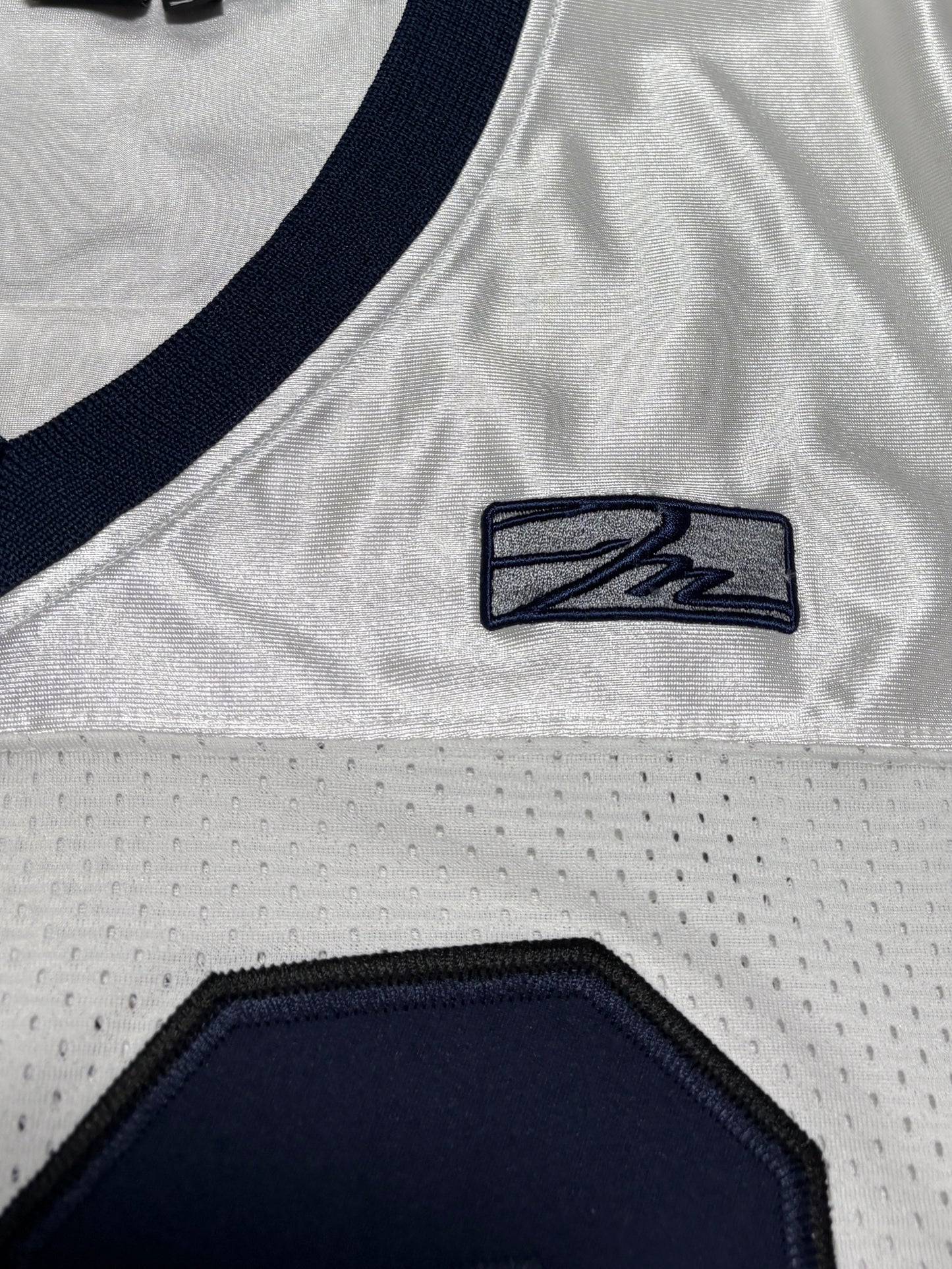 2000s Sir Benni Miles Jersey T-shirt