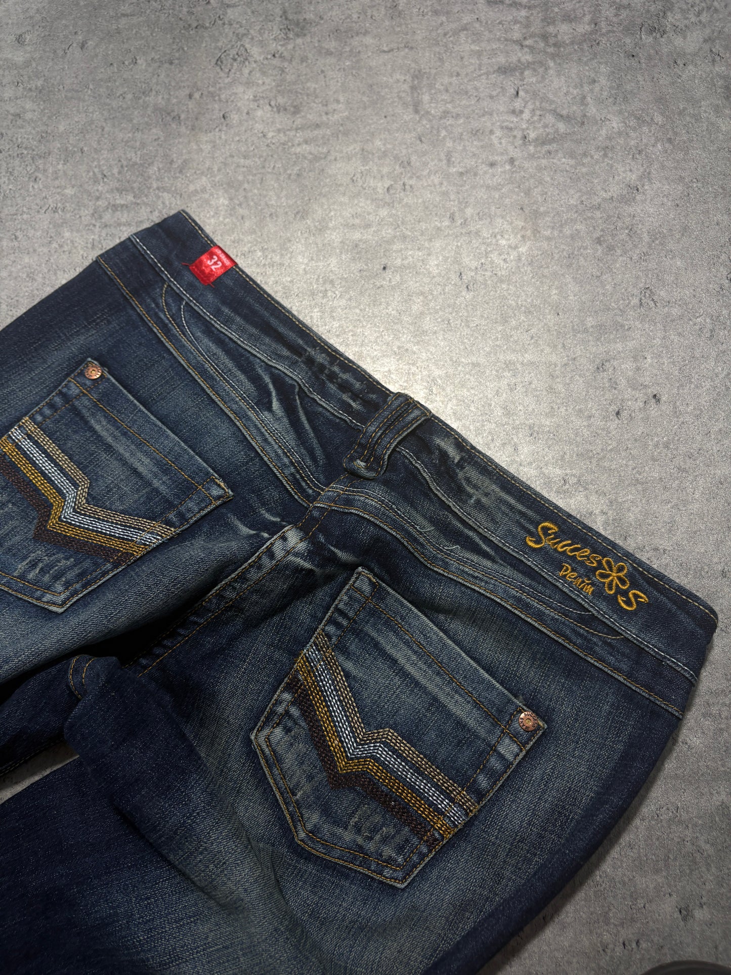 2000s Flare Embroidery Washed Jeans