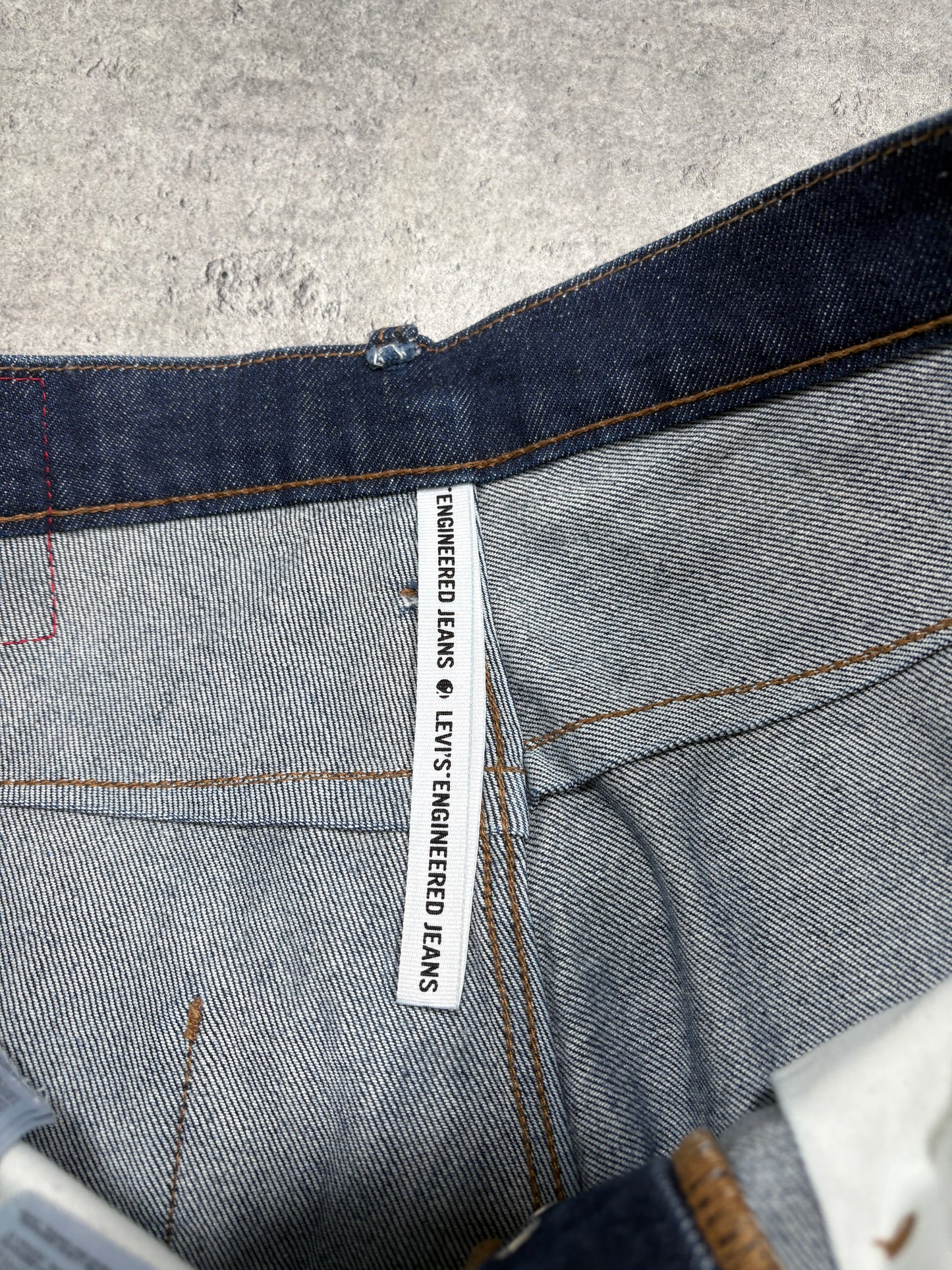 2000s *RARE* LEVI’S ENGINEERED Jeans