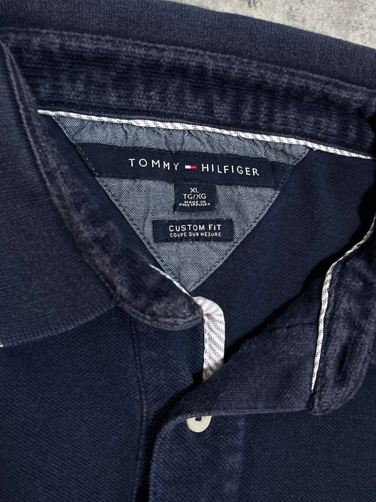 2000s Tommy Hilfiger polo tee navy