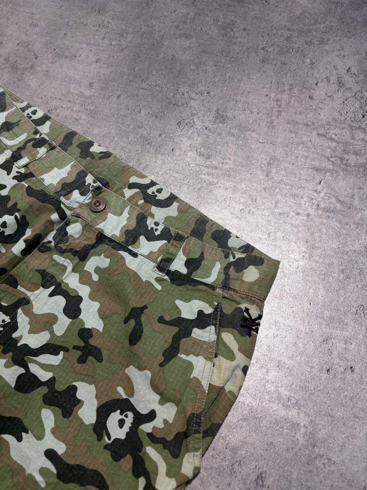 2000s ZooYork Skulls Camo Pants