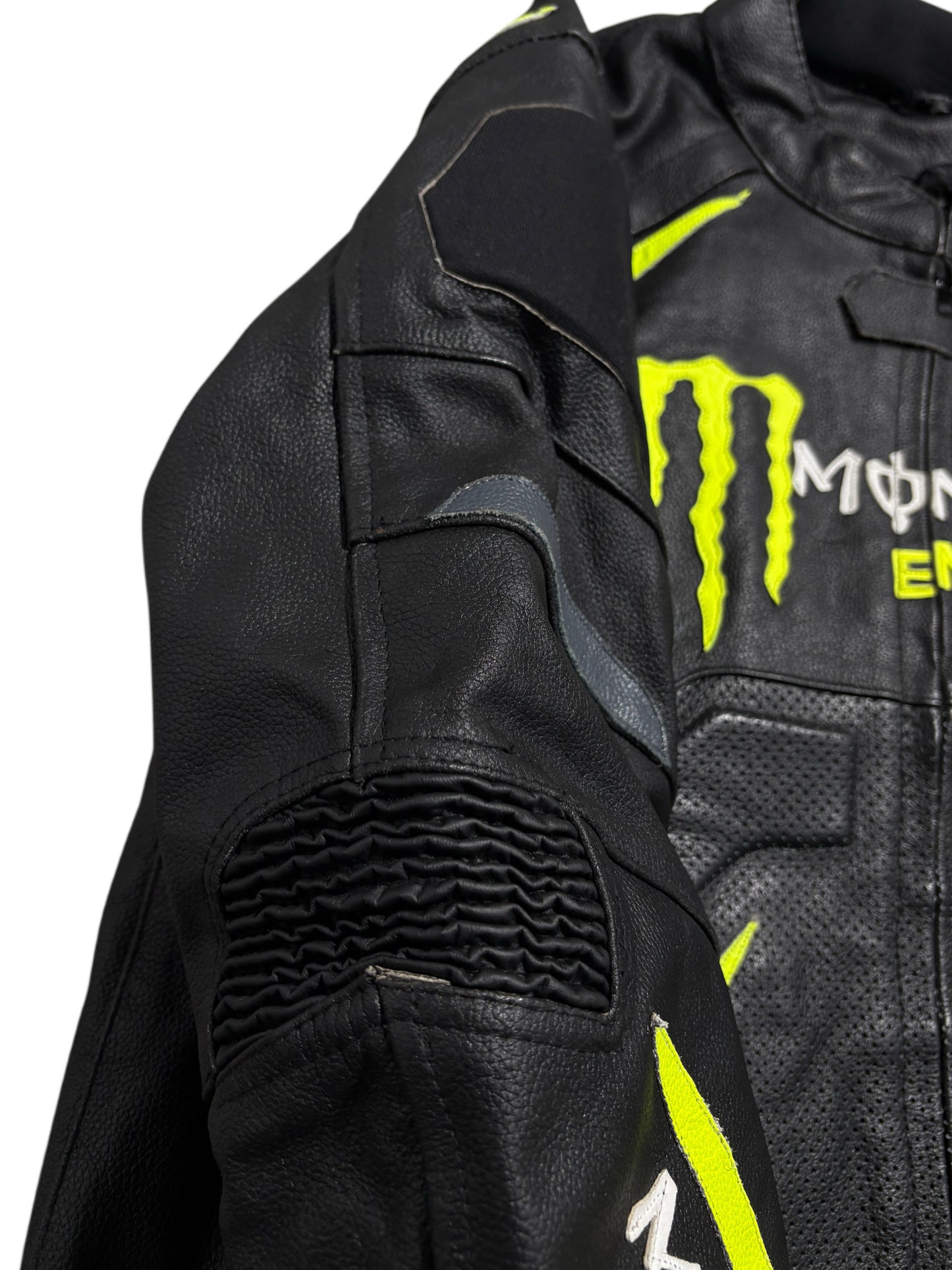 2000s *RARE* MONSTER ENERGY LEATHER BIKER JACKET ☣️