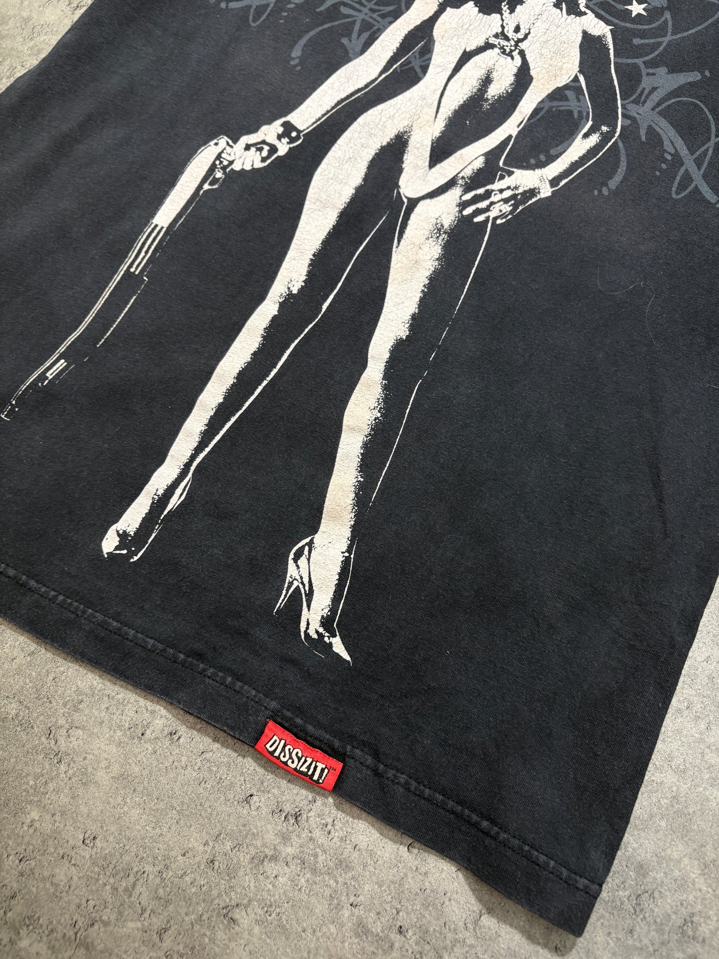 2000s *RARE* Dissizit Sexy Girl T shirt