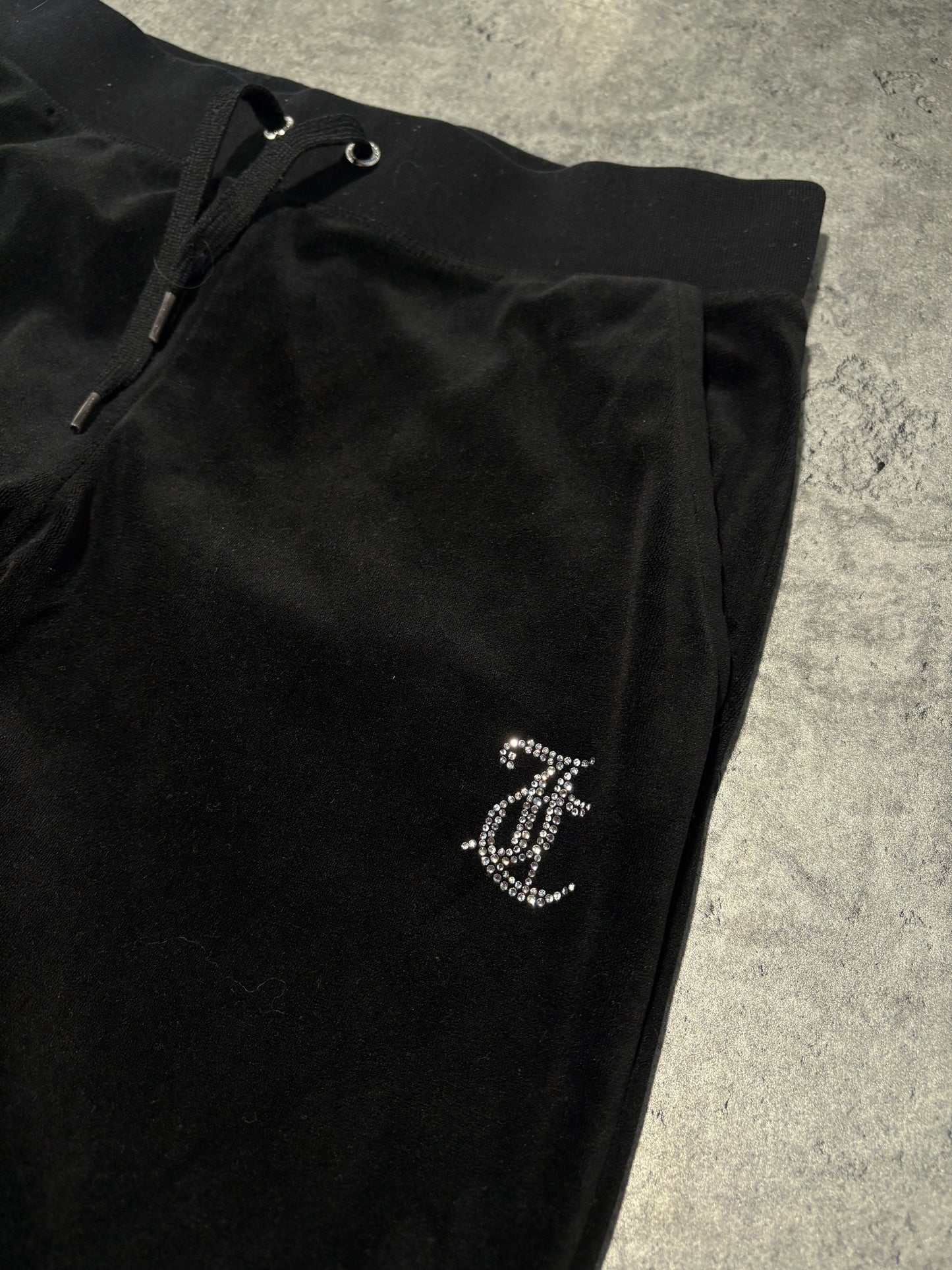 Juicy Couture welur black rhinestones pants