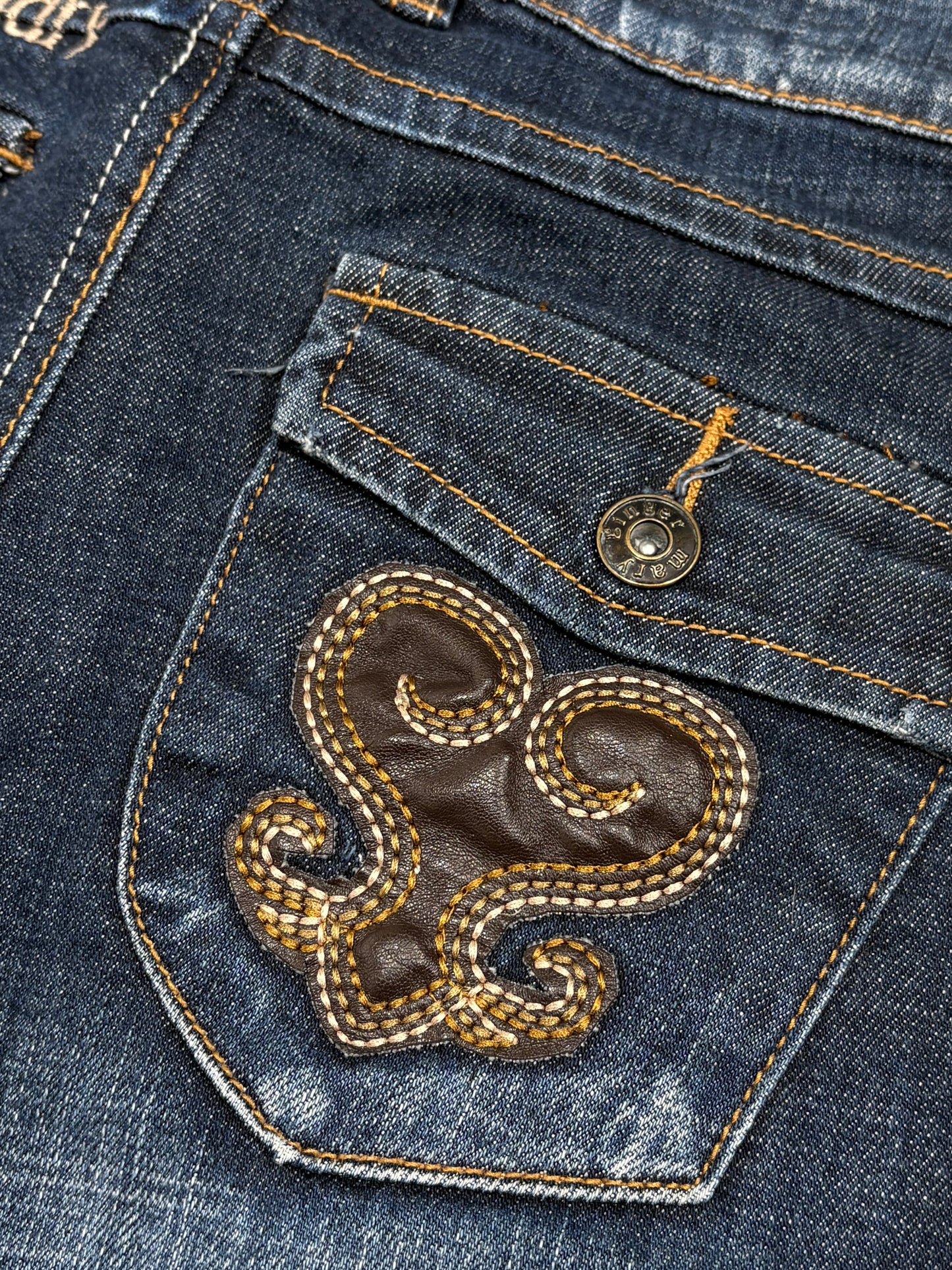 2000s Flare gingermary low rise vintage jeans