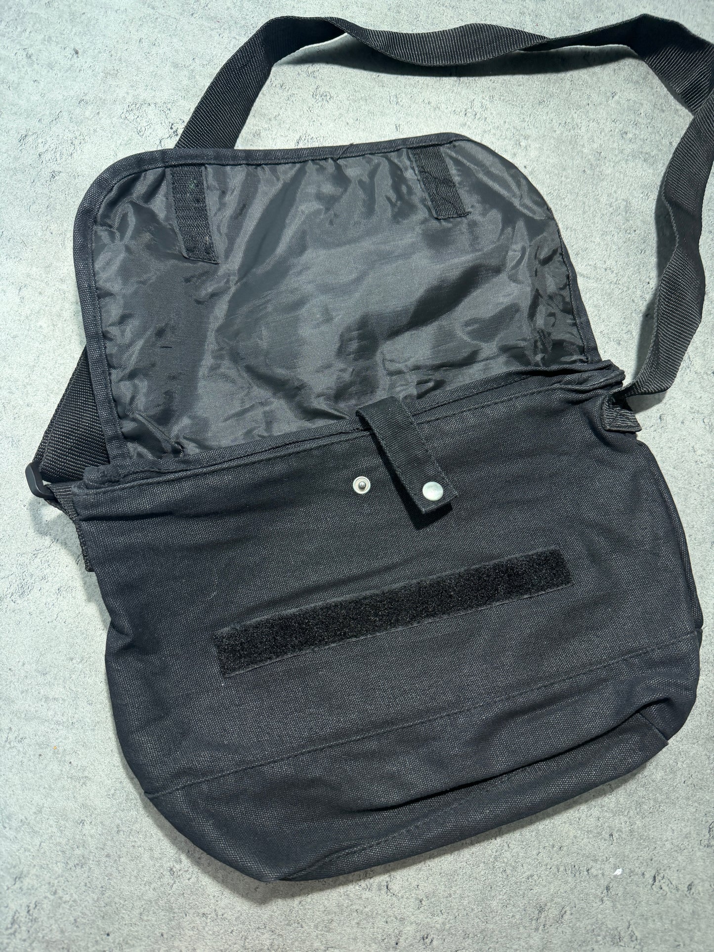 2000s Hello Kitty Black Bag