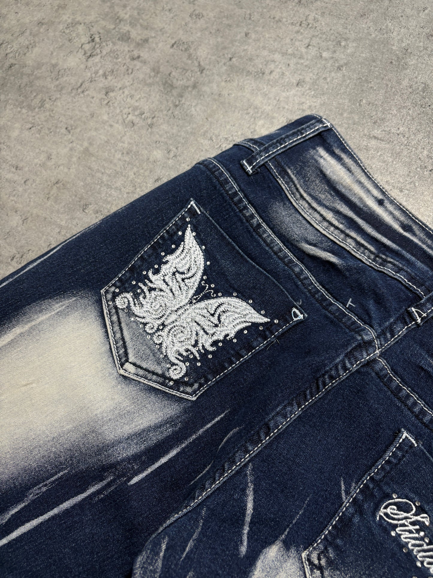 2000s Butterfly Flare Washed Y2K Jeans embroidered