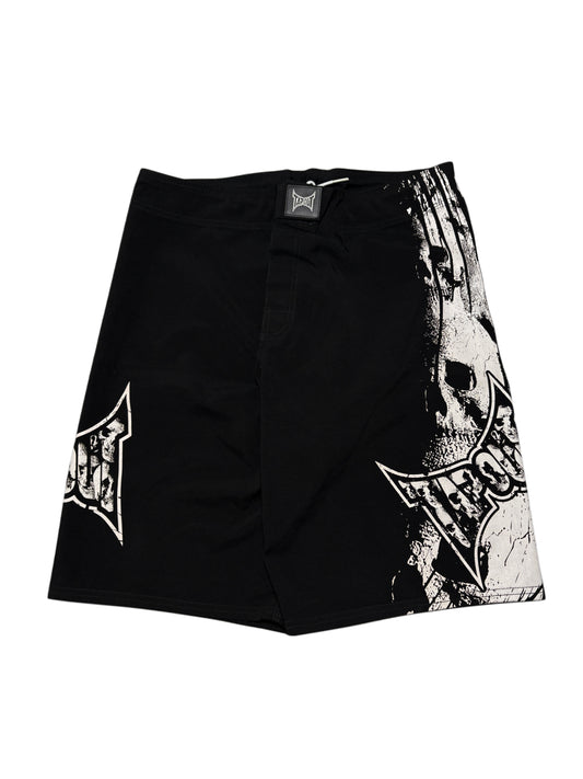 2000s Tapout skull shorts