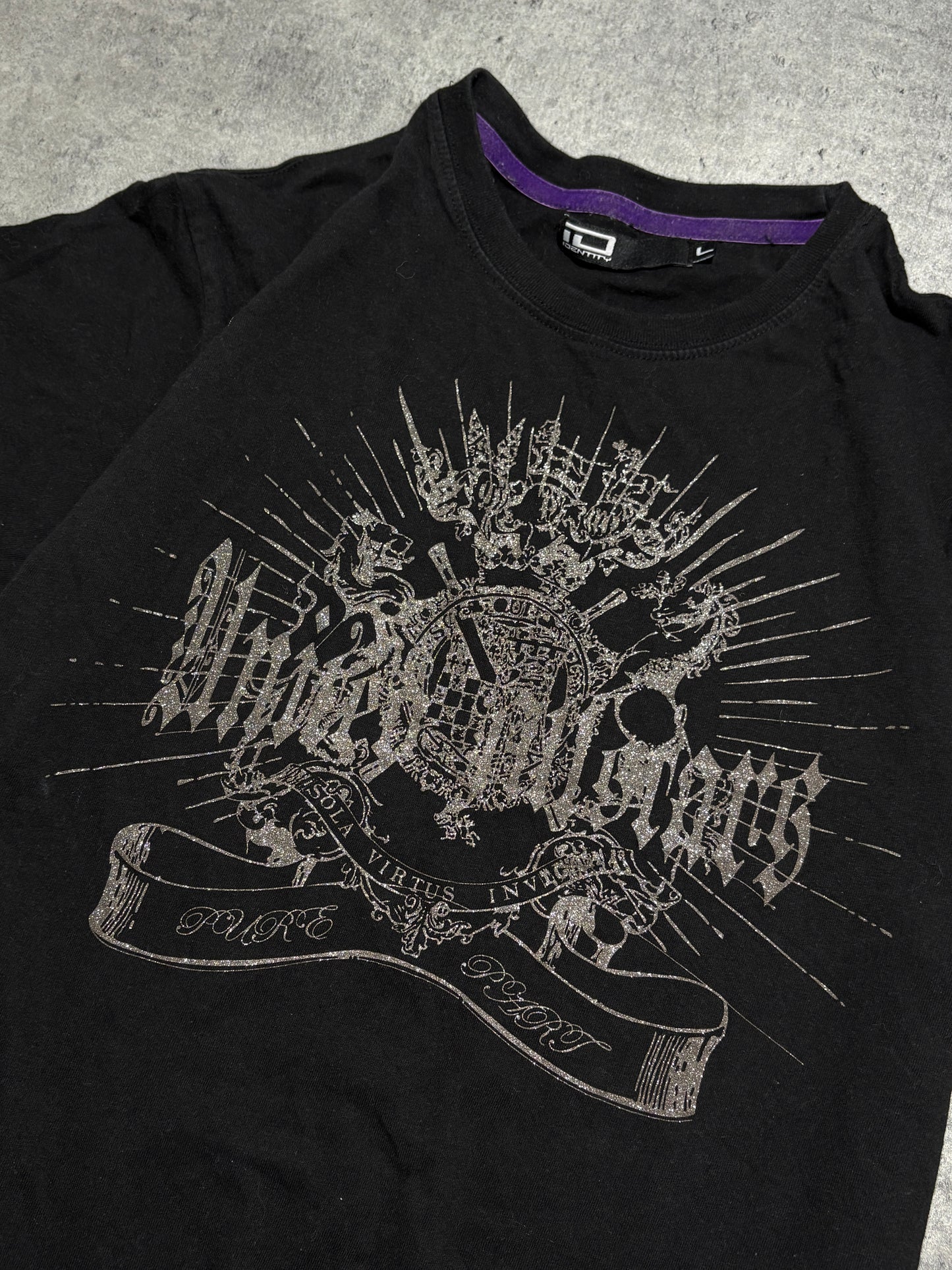 2000s T- shirt affliction type